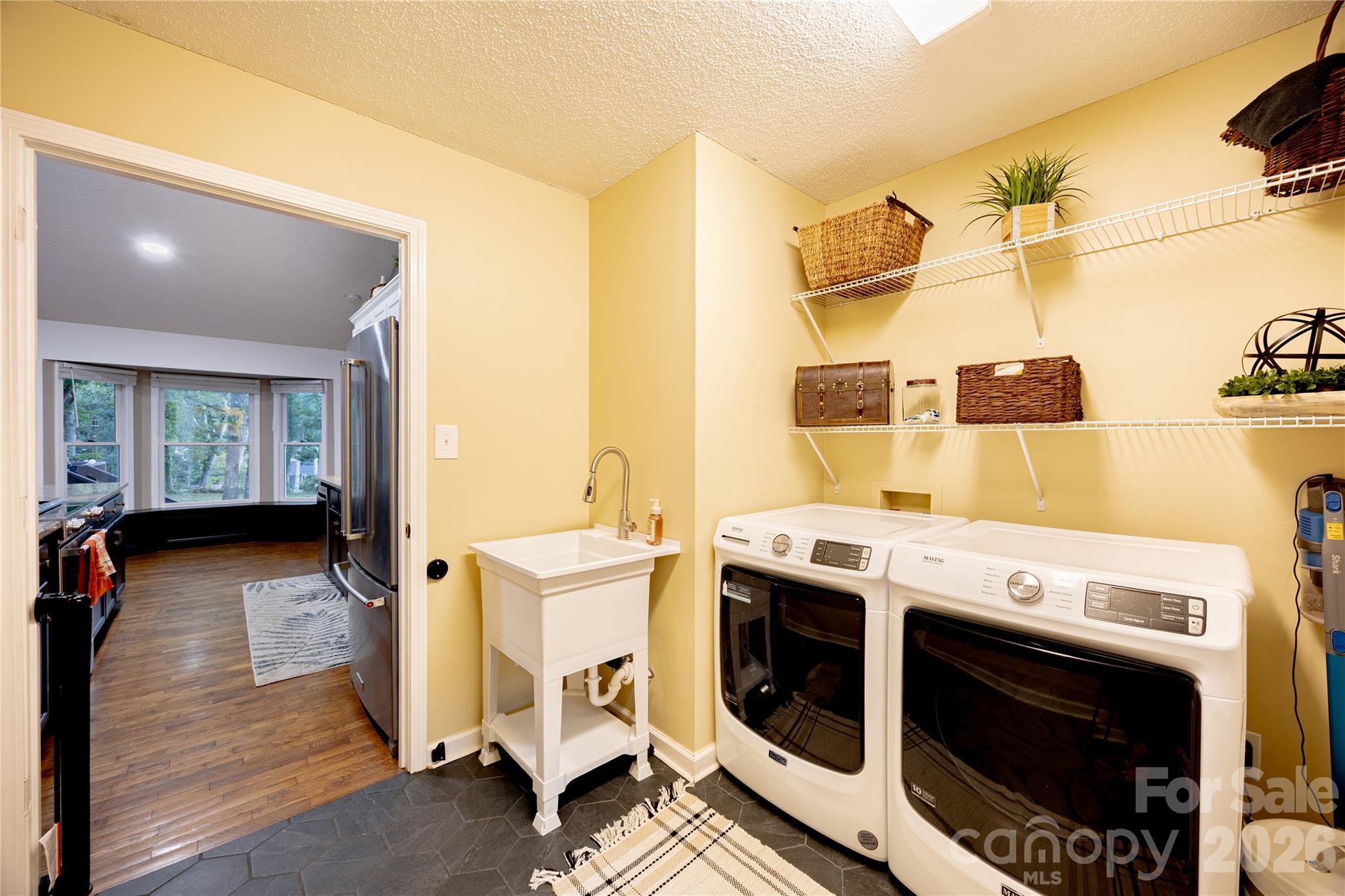 221 5th Street Property Photo 10