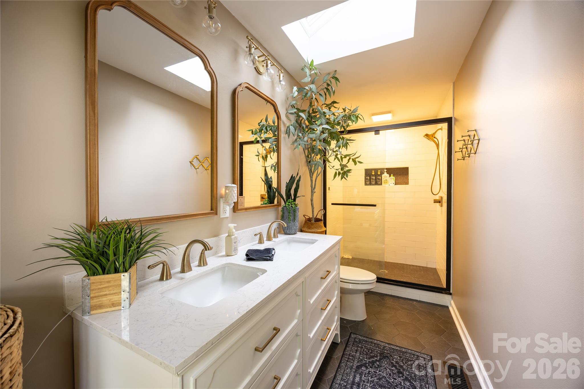 221 5th Street Property Photo 17