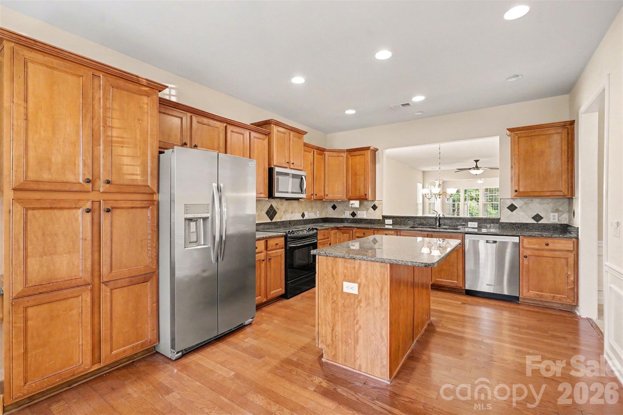 15184 Legend Oaks Court Property Photo 12