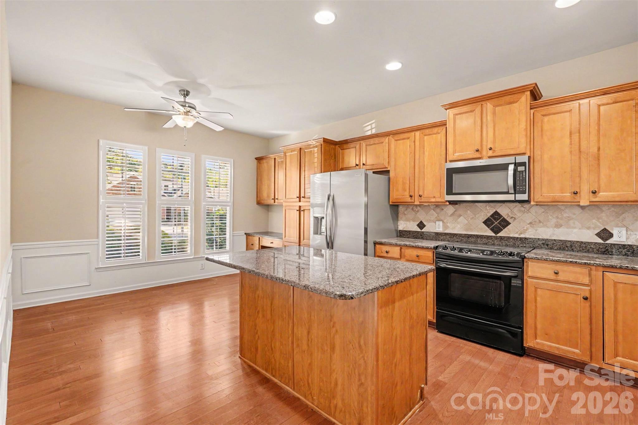 15184 Legend Oaks Court Property Photo 13