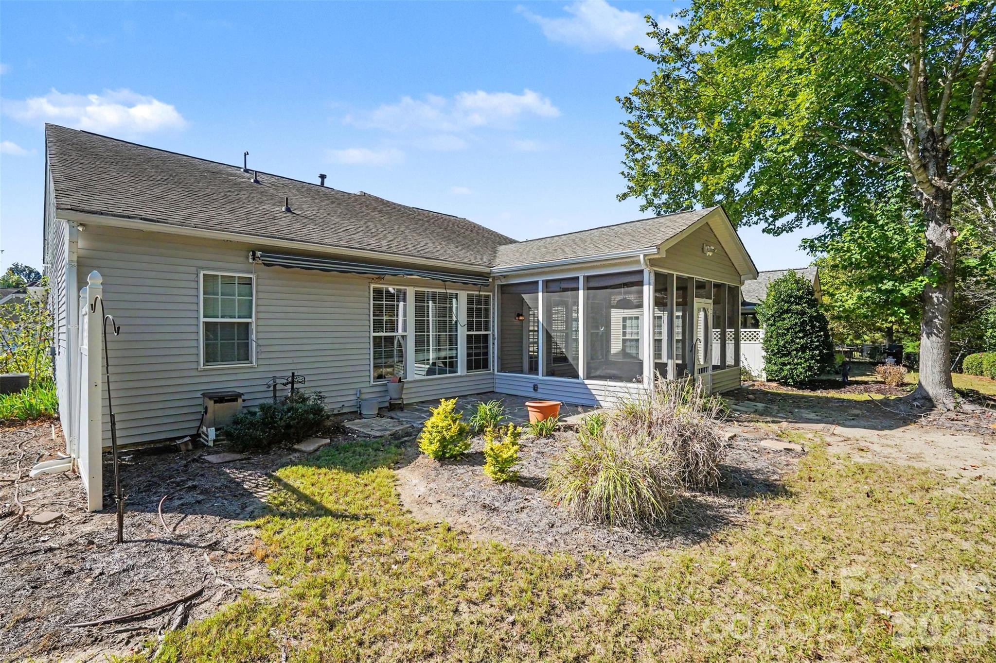 15184 Legend Oaks Court Property Photo 32