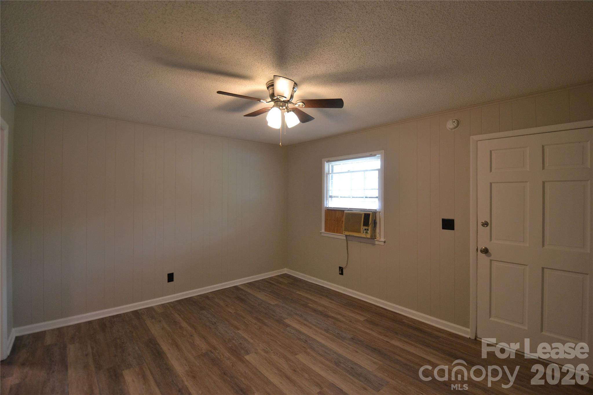 102 Sunset Drive Property Photo 5