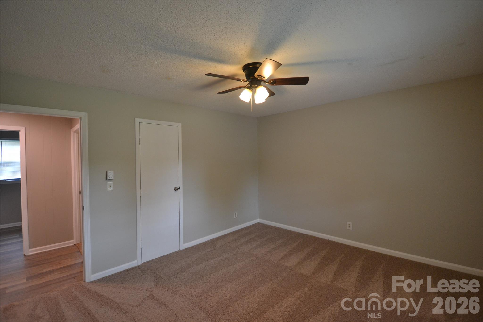 102 Sunset Drive Property Photo 12