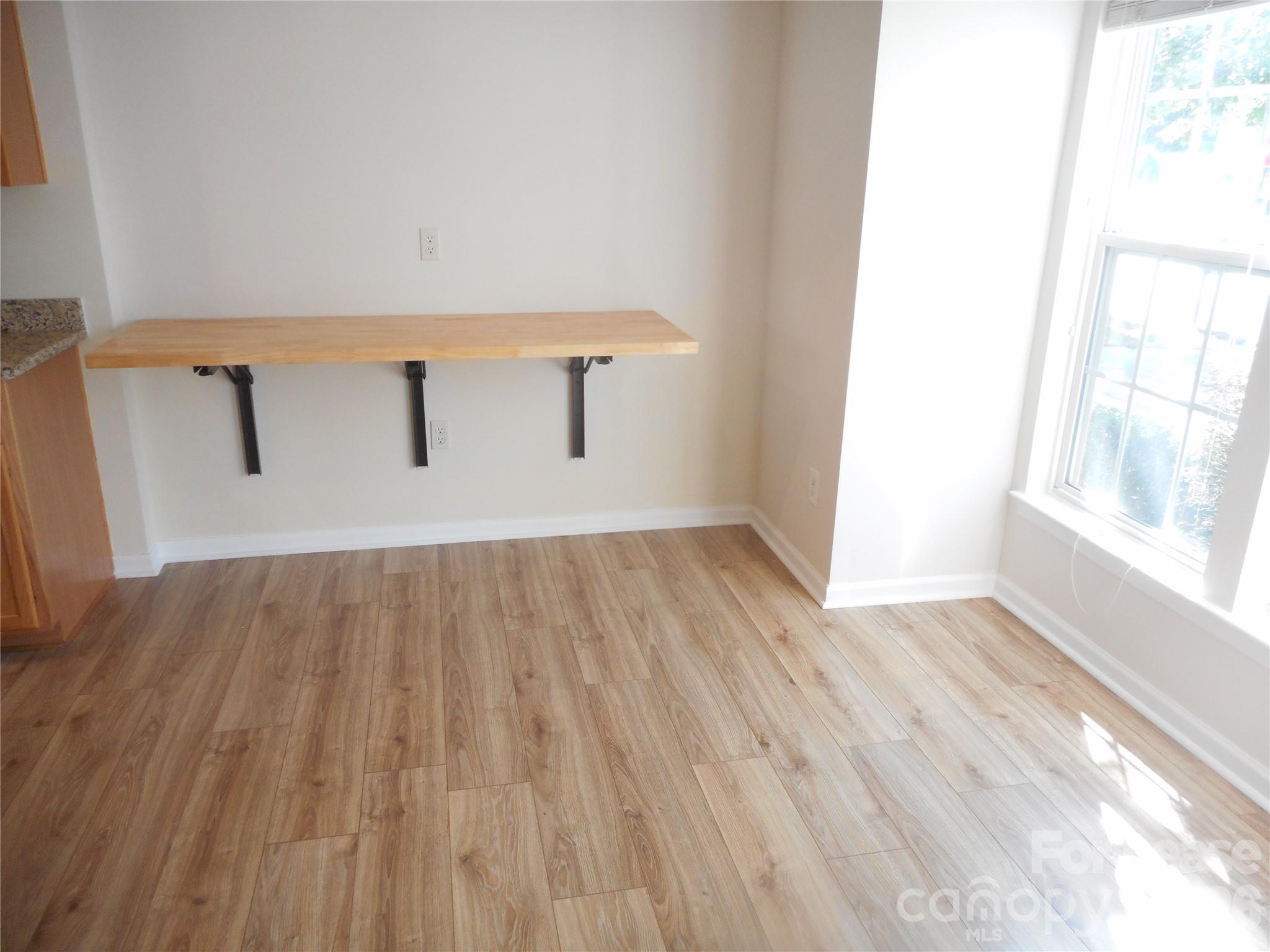 559 Pate Drive Property Photo 5