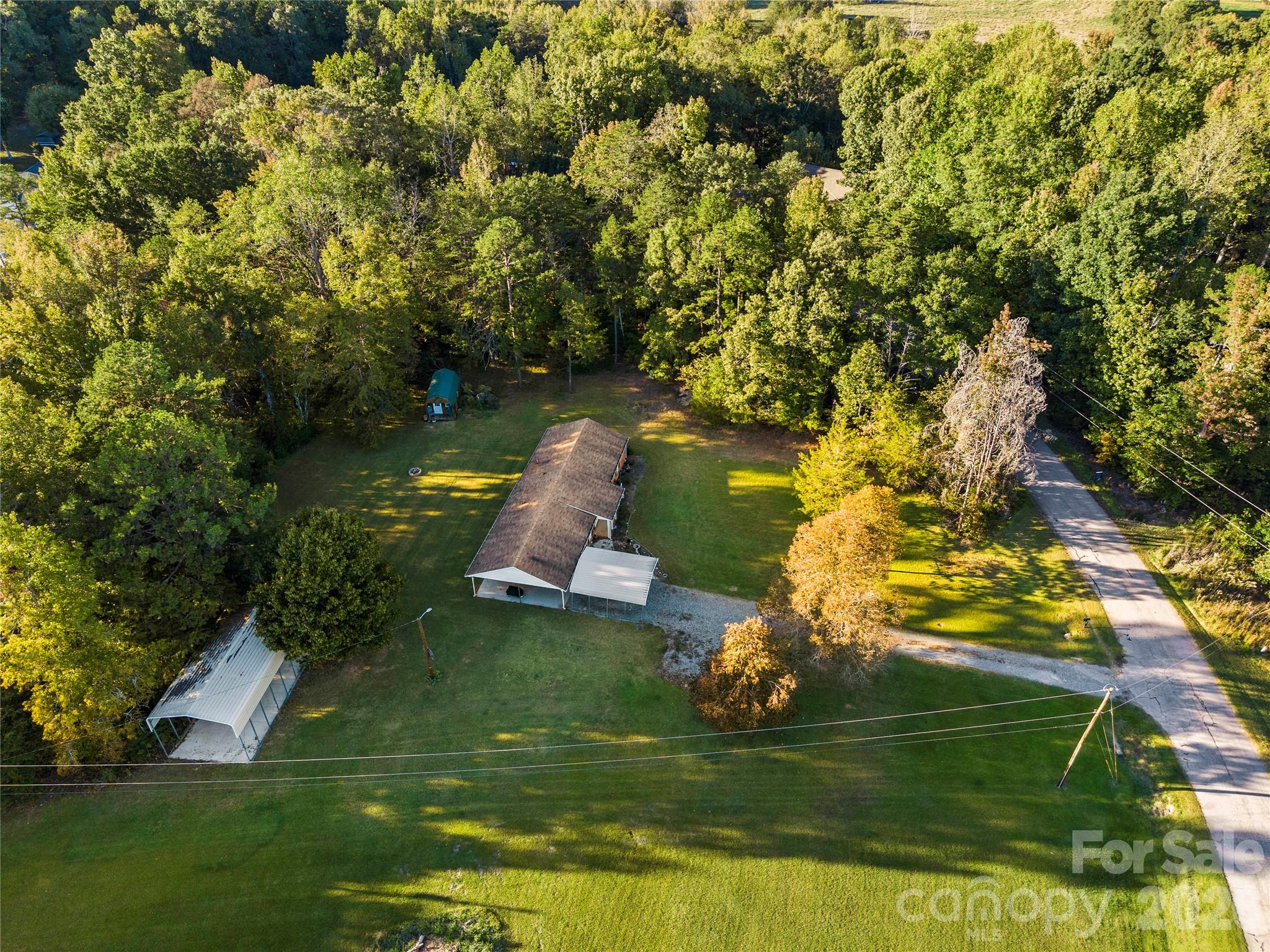 1875 Davis Circle Property Photo 1