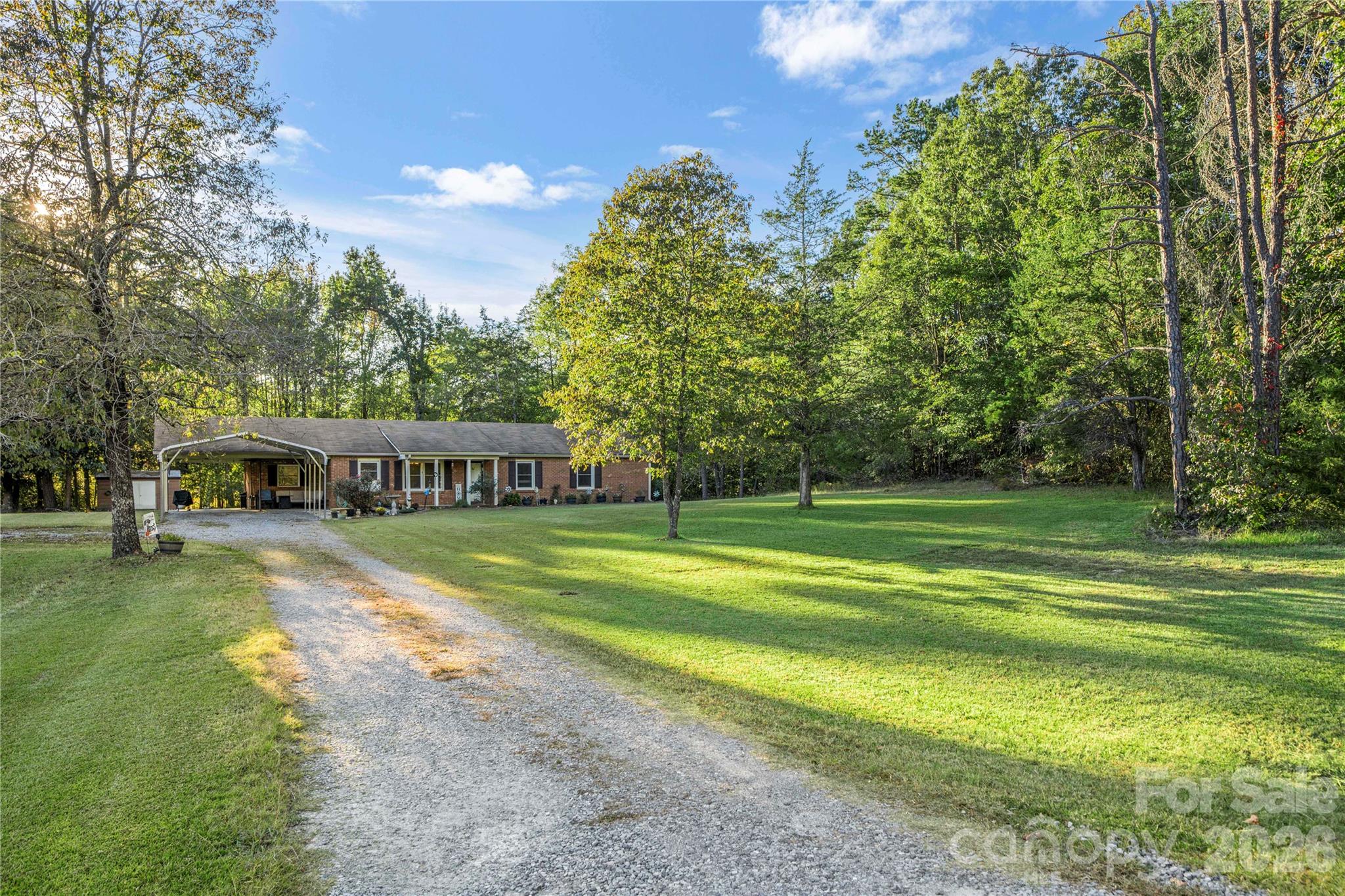 1875 Davis Circle Property Photo 4