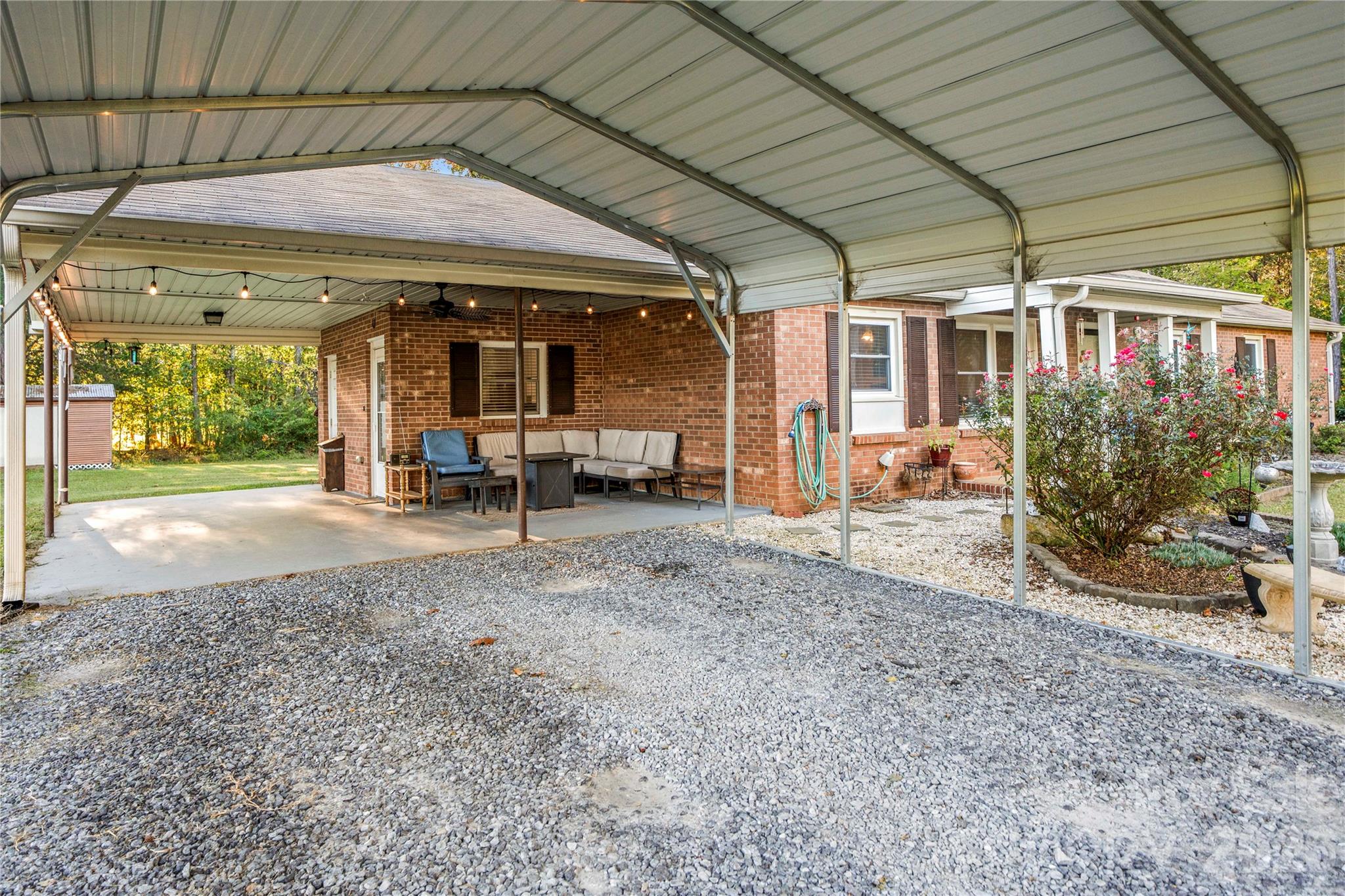 1875 Davis Circle Property Photo 5