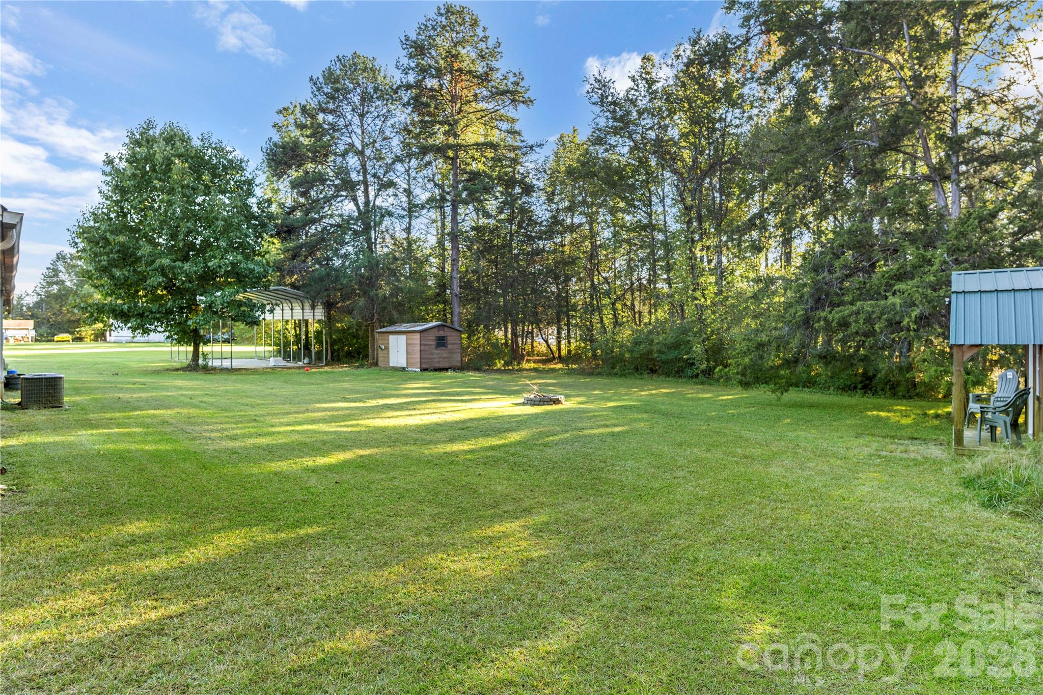 1875 Davis Circle Property Photo 8