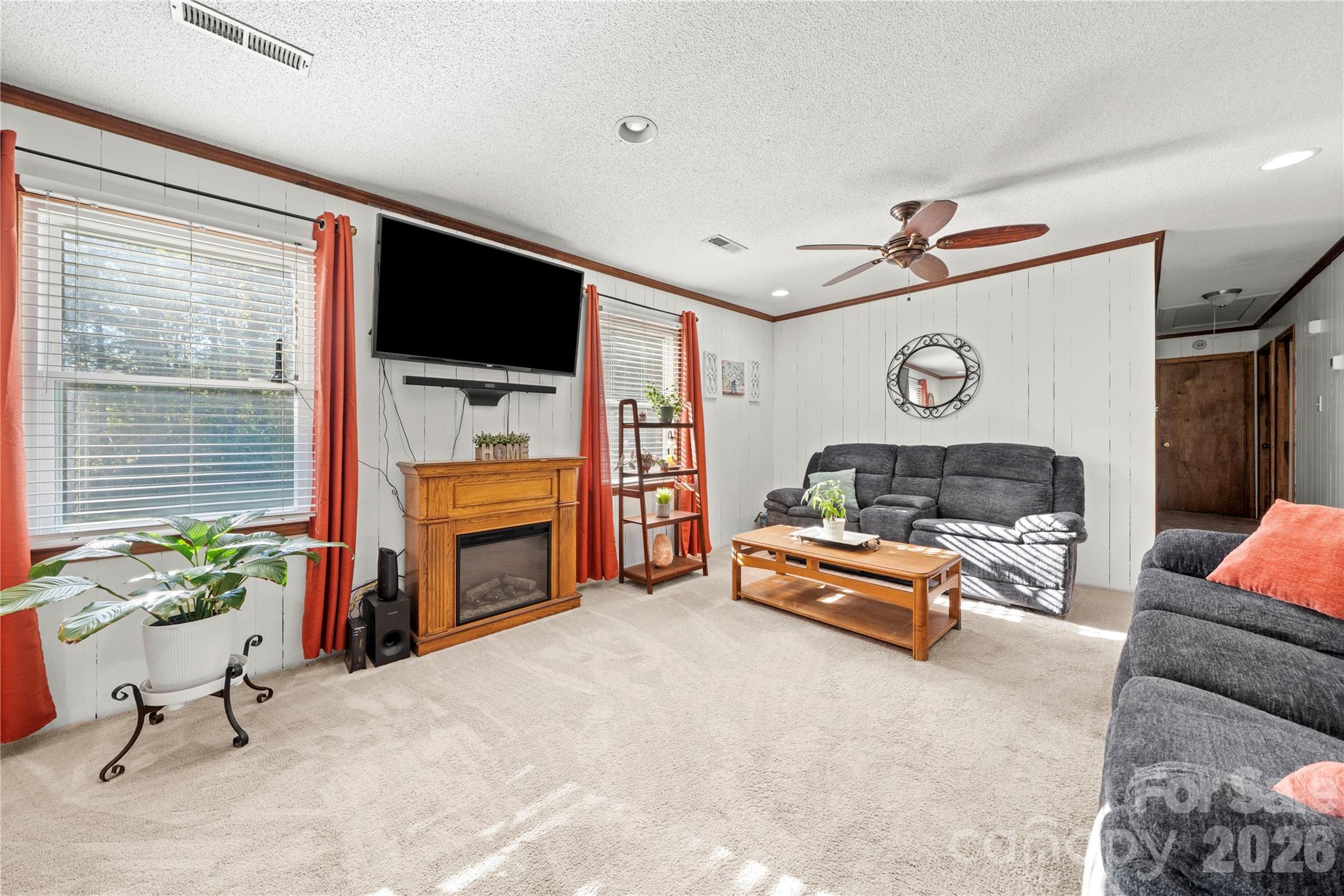 1875 Davis Circle Property Photo 16