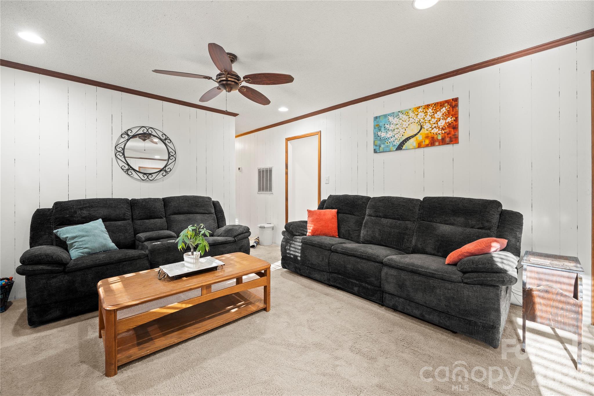 1875 Davis Circle Property Photo 18