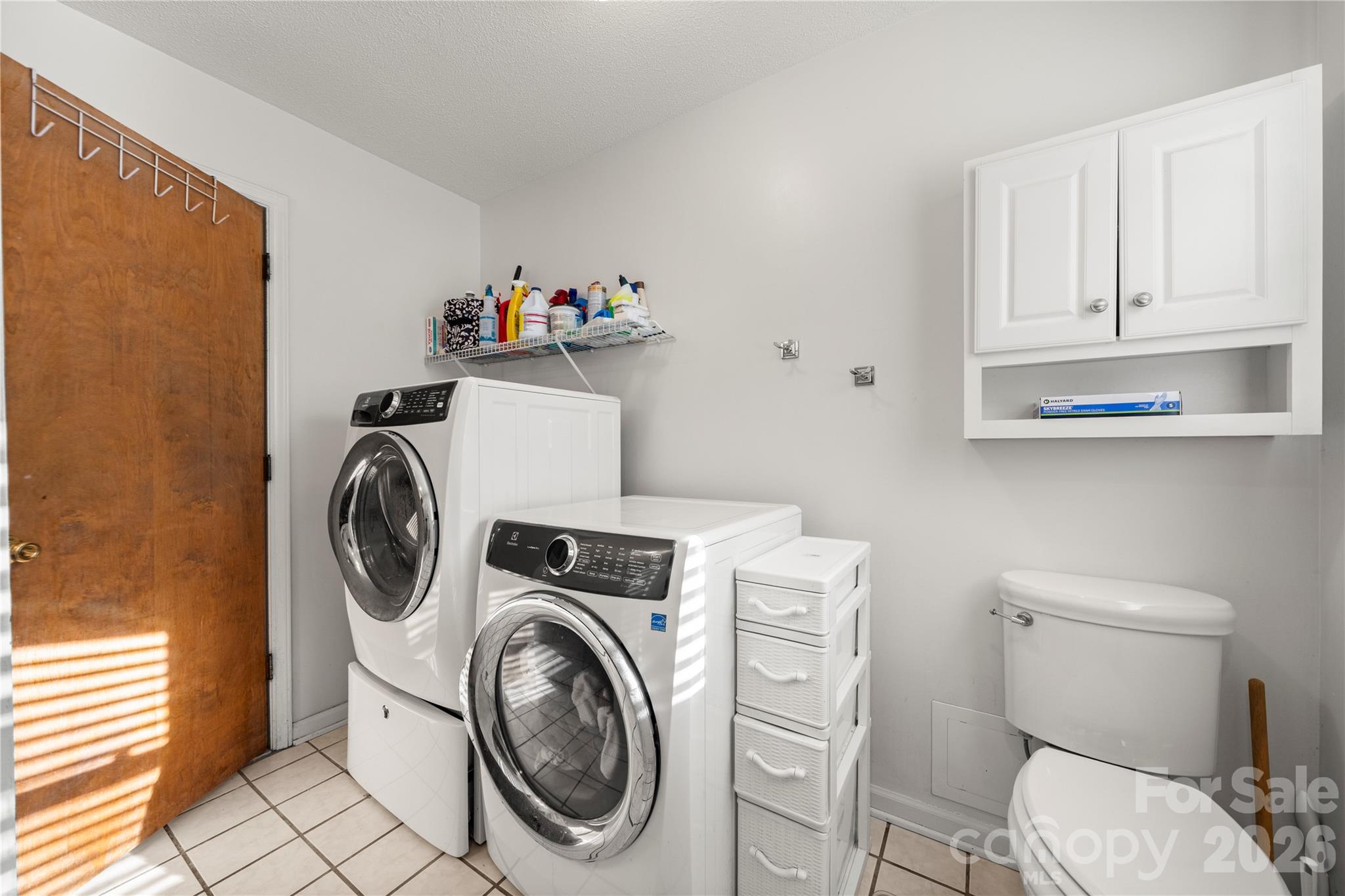 1875 Davis Circle Property Photo 22