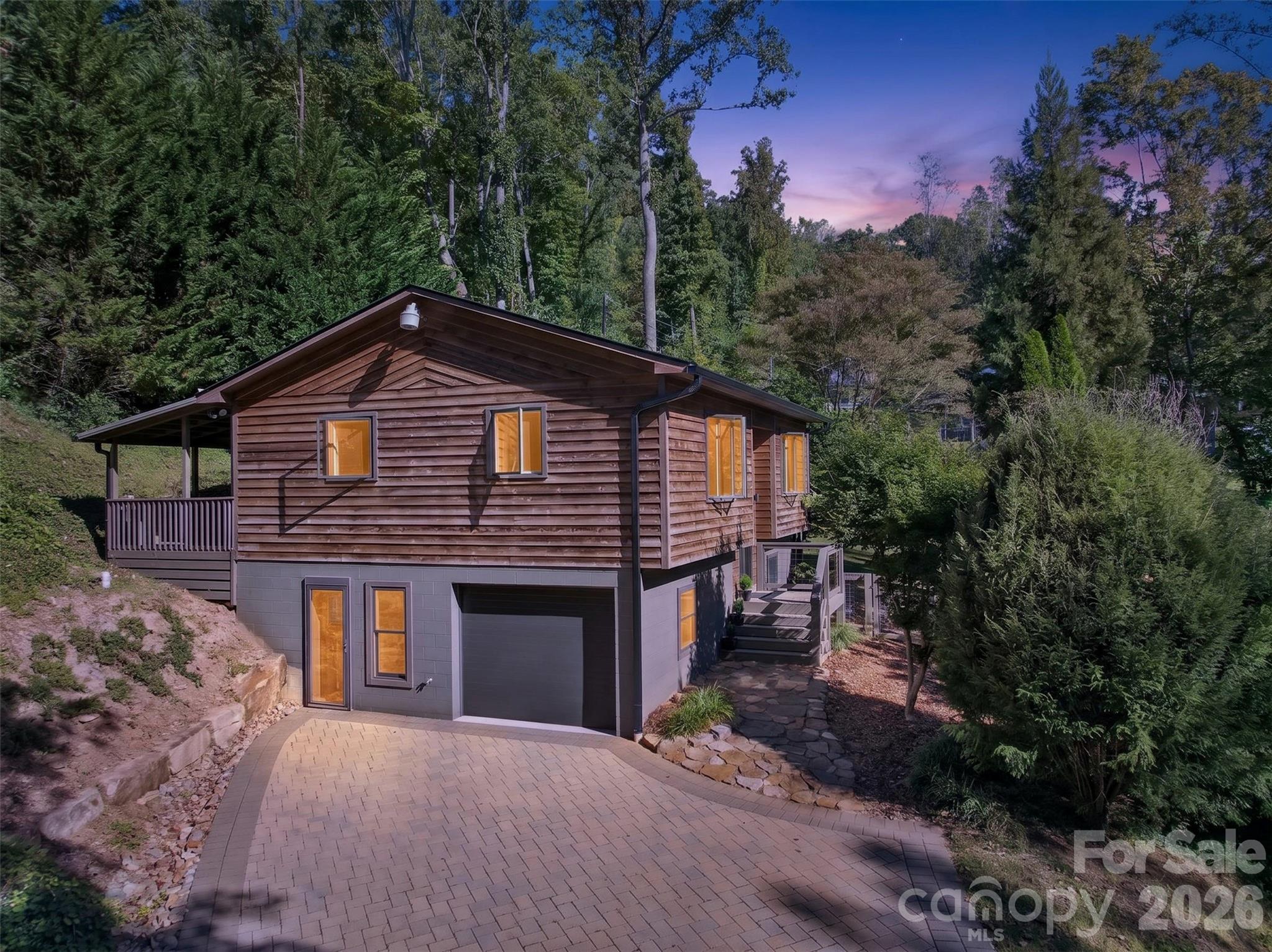 53 Hemlock Street Property Photo 1