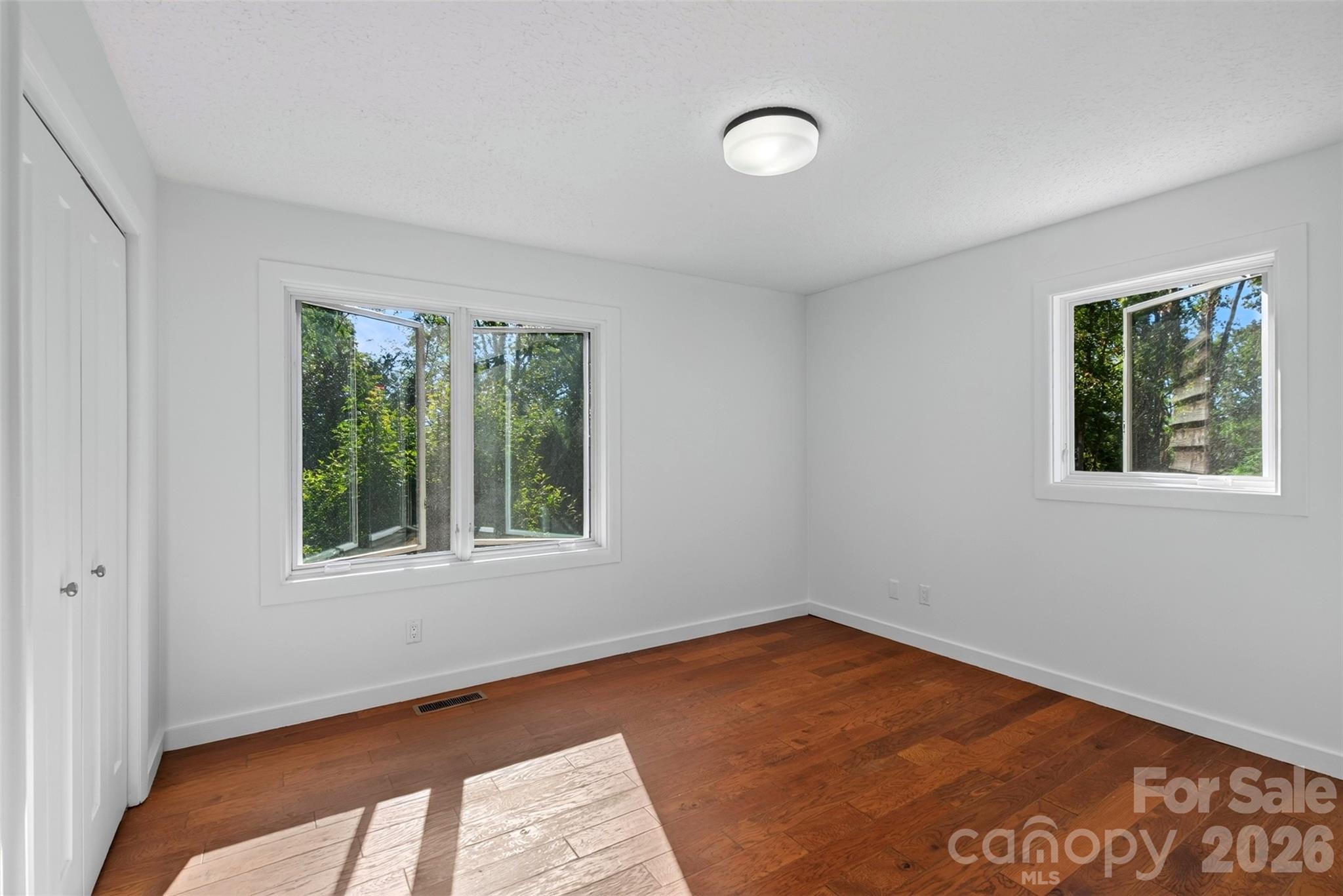 53 Hemlock Street Property Photo 17