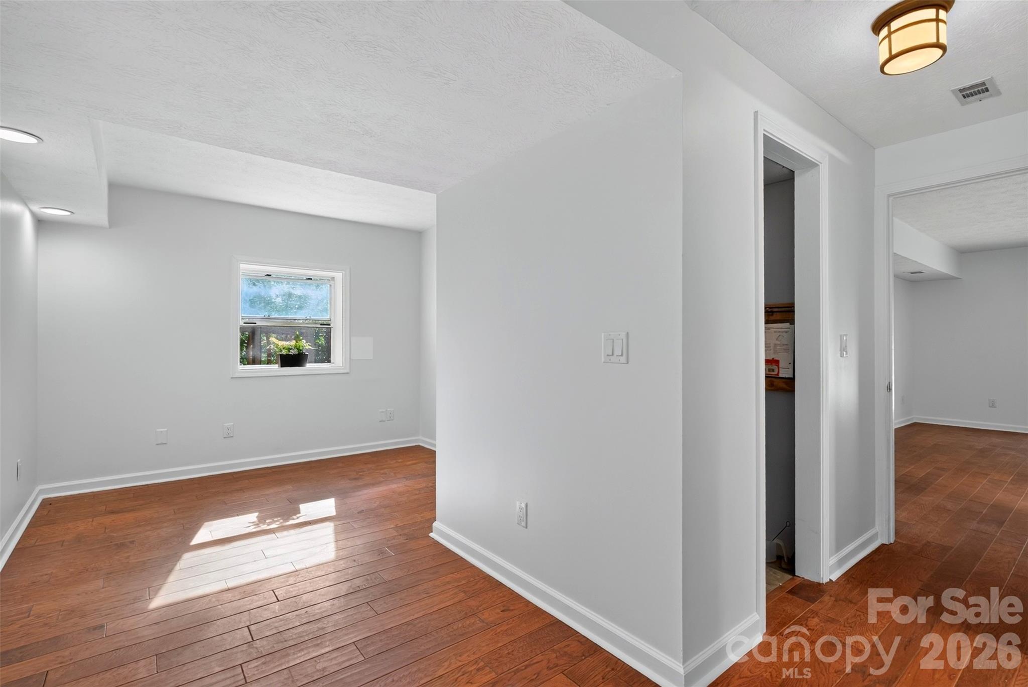 53 Hemlock Street Property Photo 18