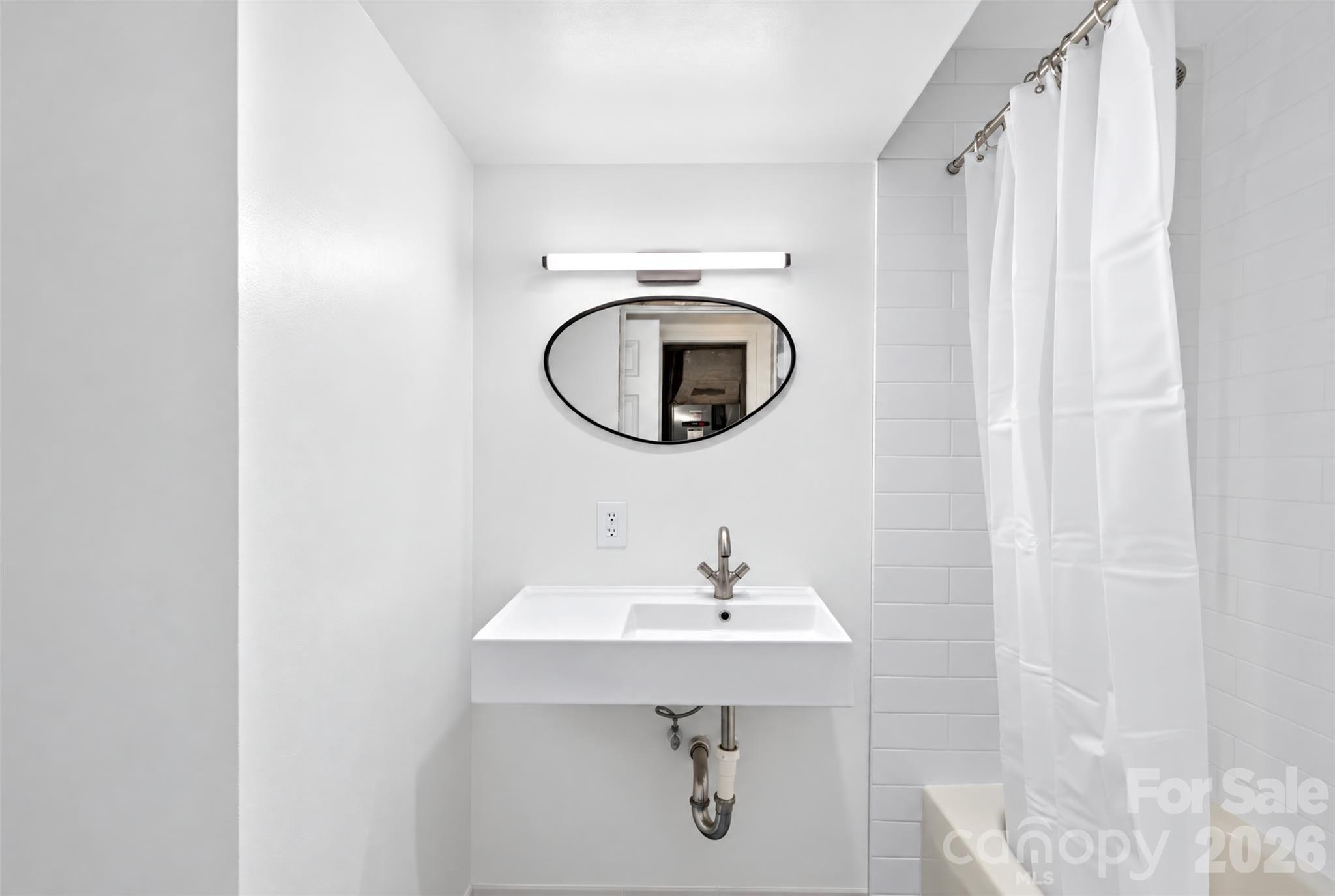 53 Hemlock Street Property Photo 23