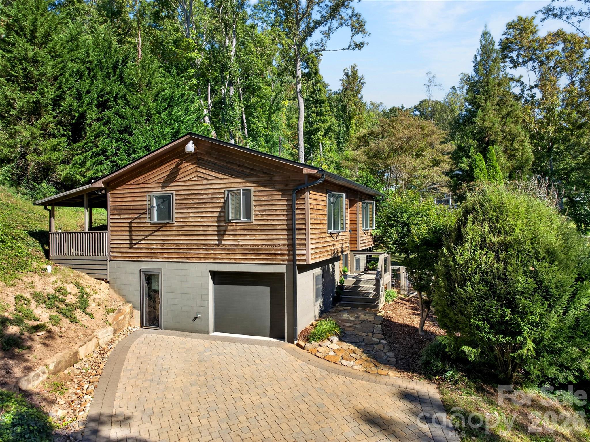 53 Hemlock Street Property Photo 45