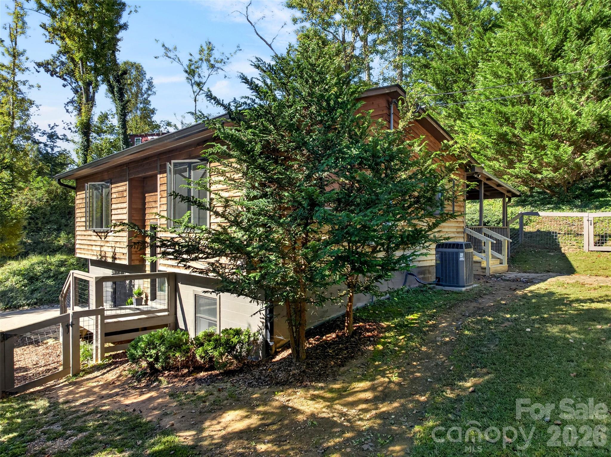 53 Hemlock Street Property Photo 46