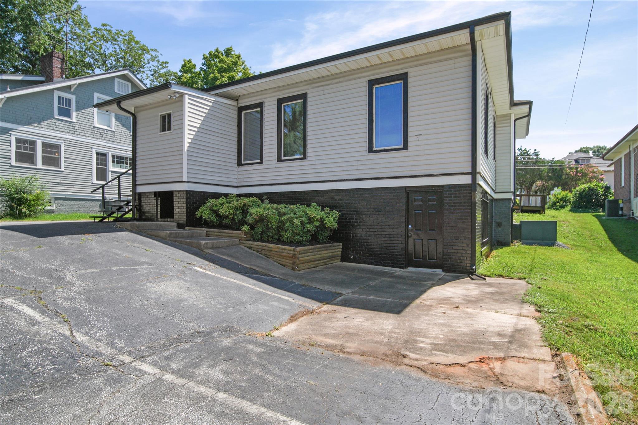 217 Mocksville Avenue Property Photo 30