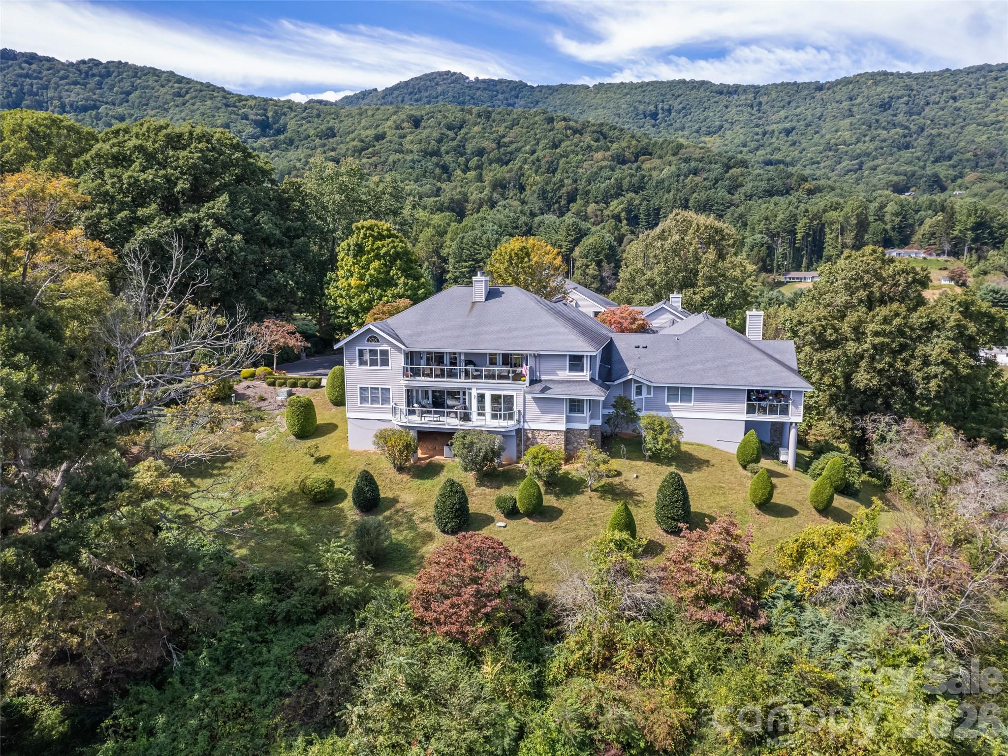 360 Skylark Lane Property Photo 1