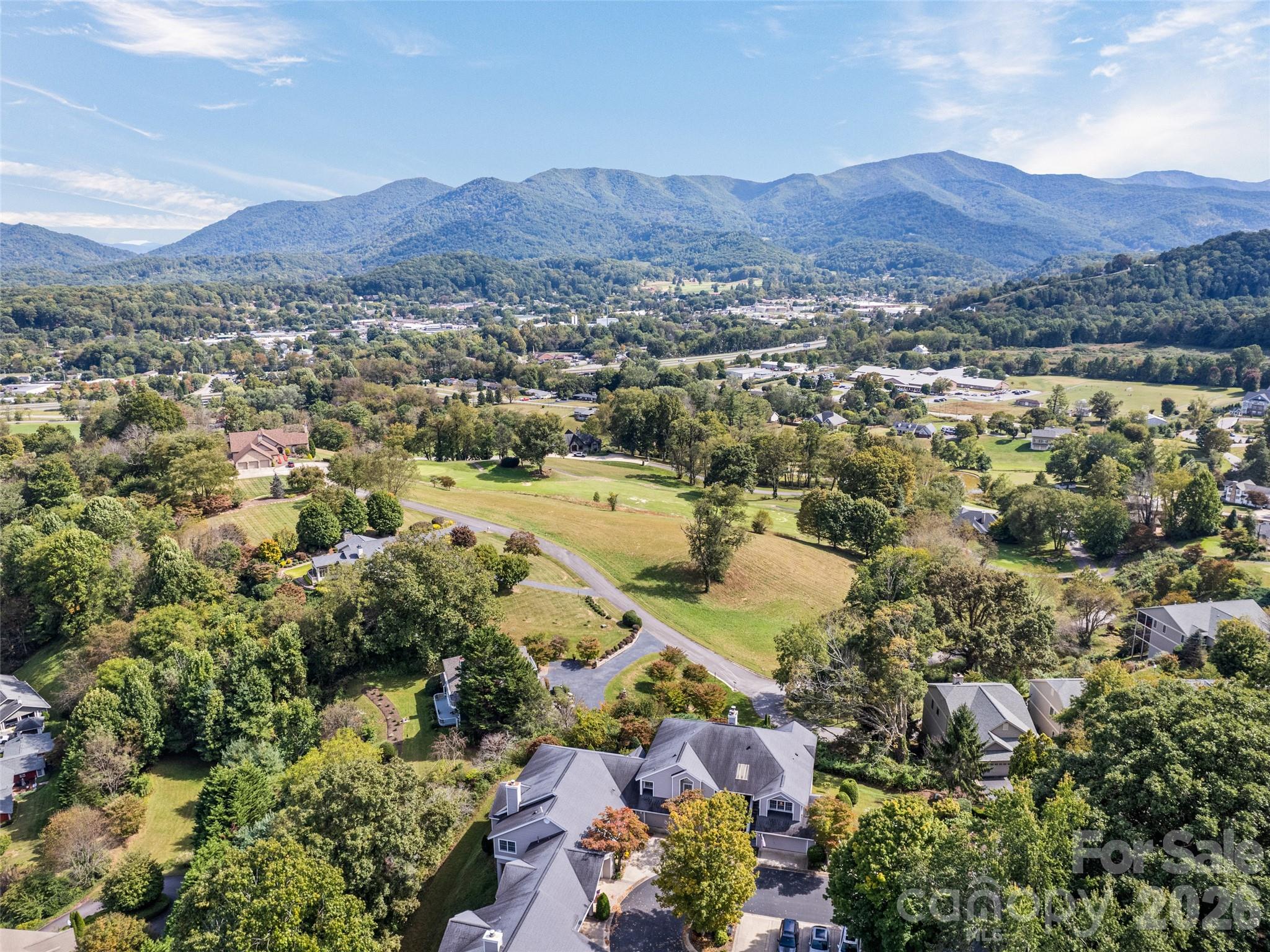 360 Skylark Lane Property Photo 12