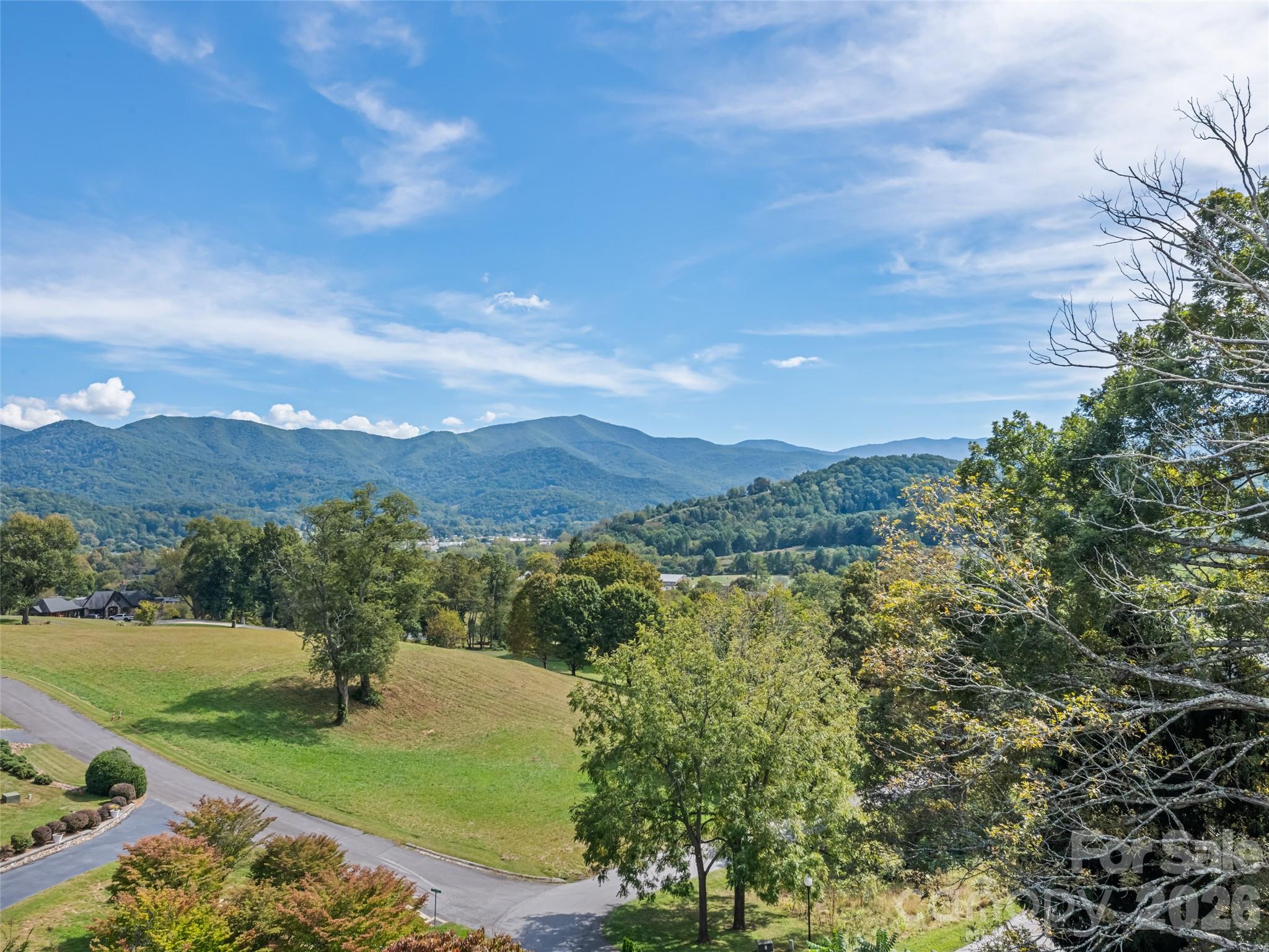 360 Skylark Lane Property Photo 16