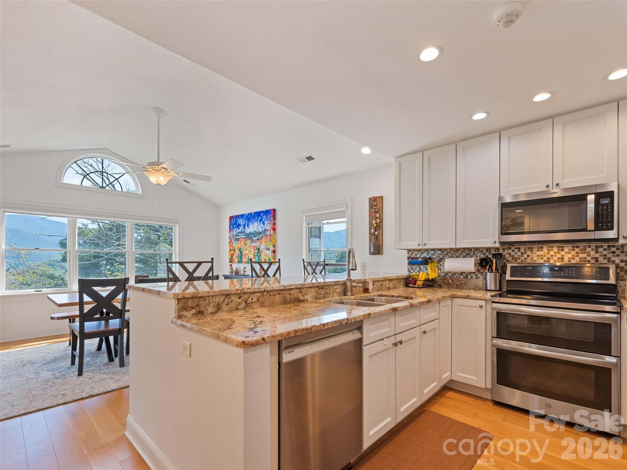 360 Skylark Lane Property Photo 28