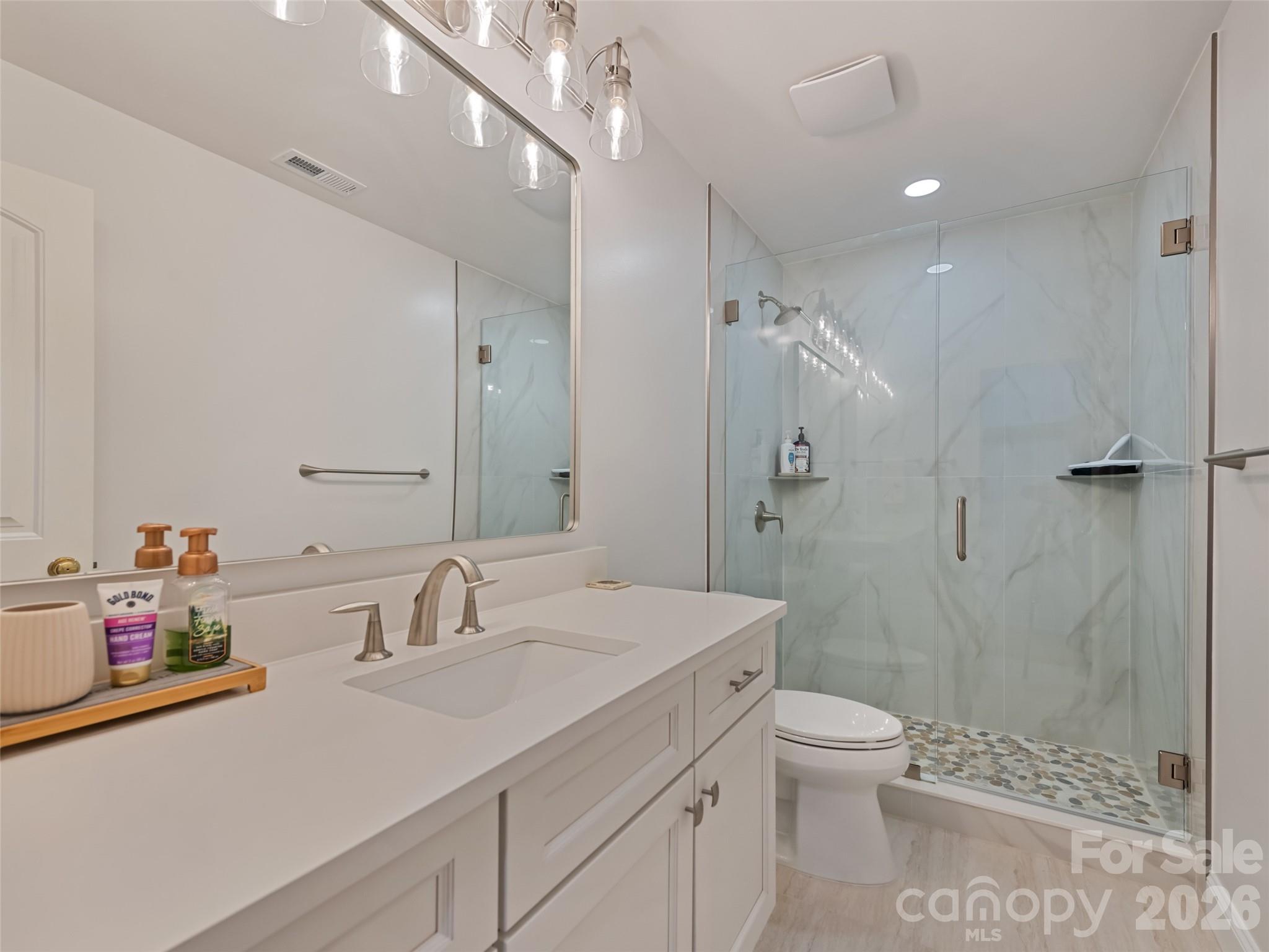360 Skylark Lane Property Photo 32