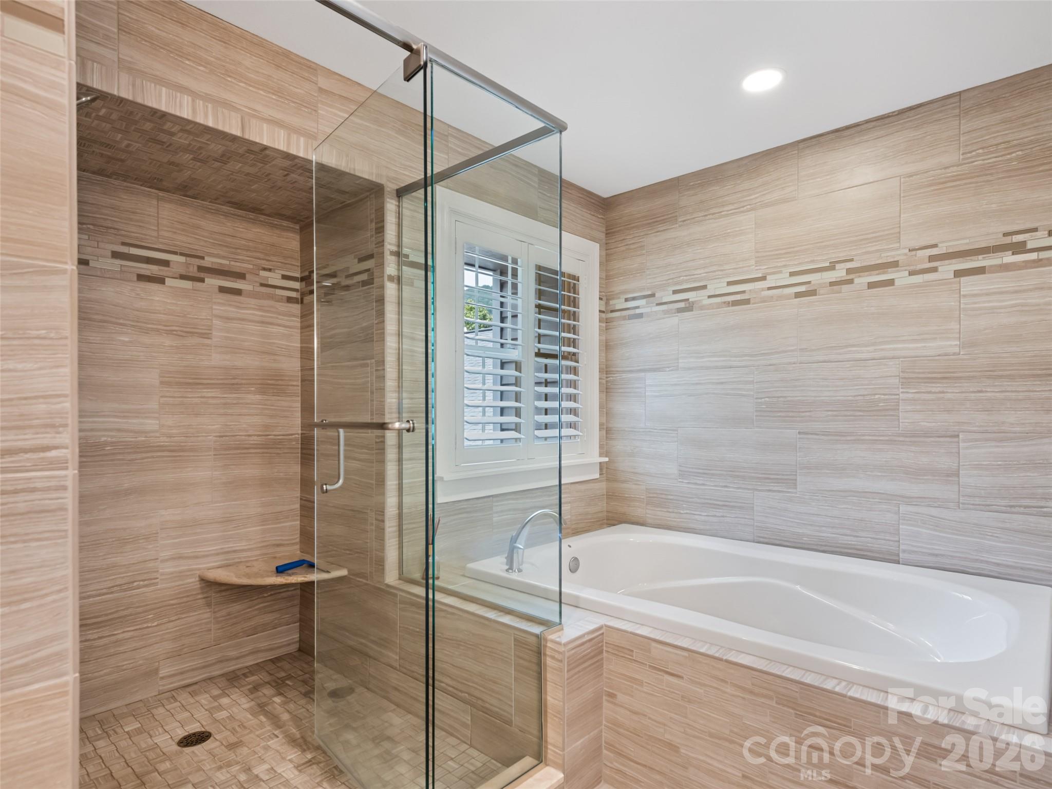 360 Skylark Lane Property Photo 38