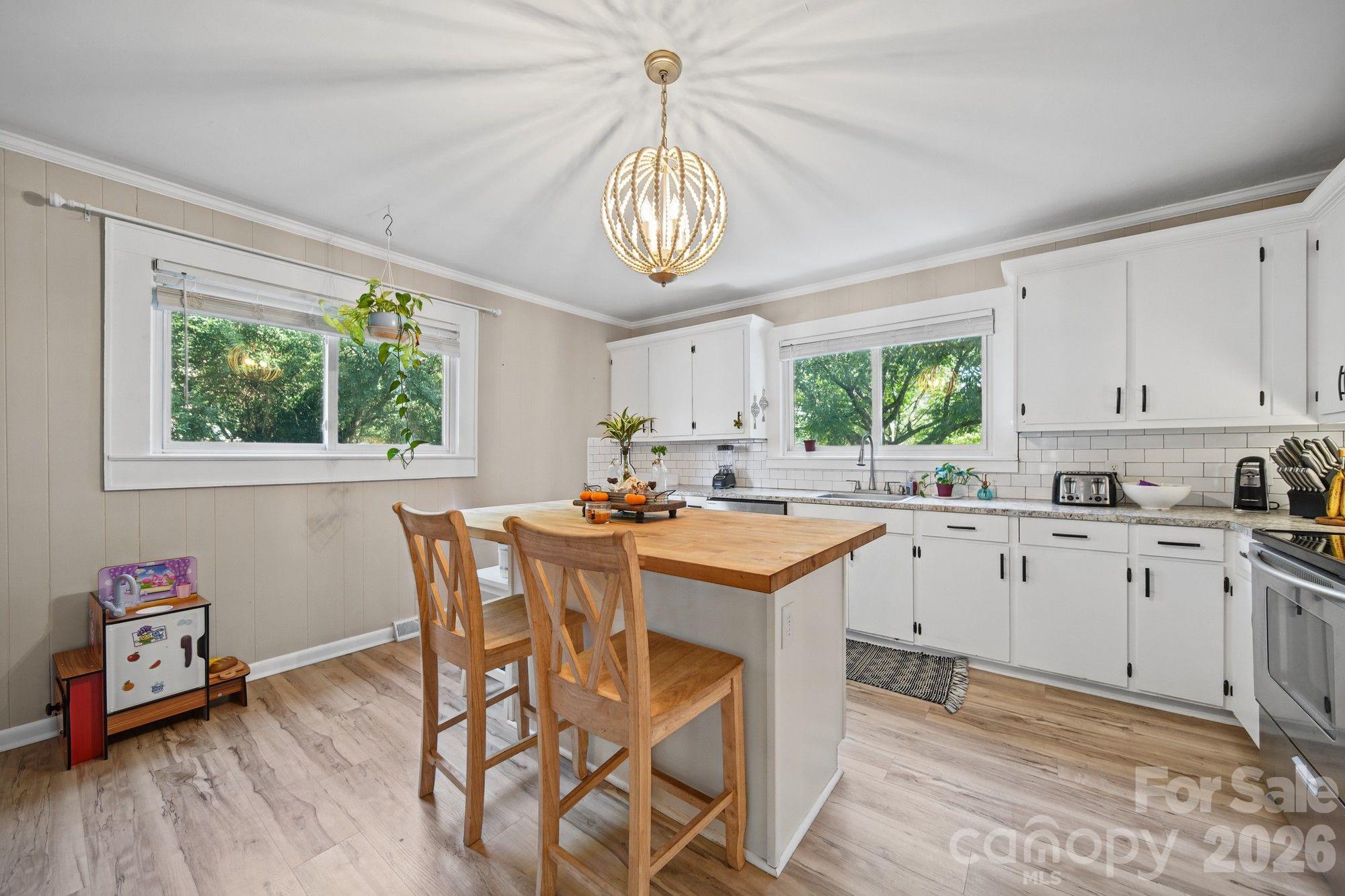 626 Austin Street Property Photo 13