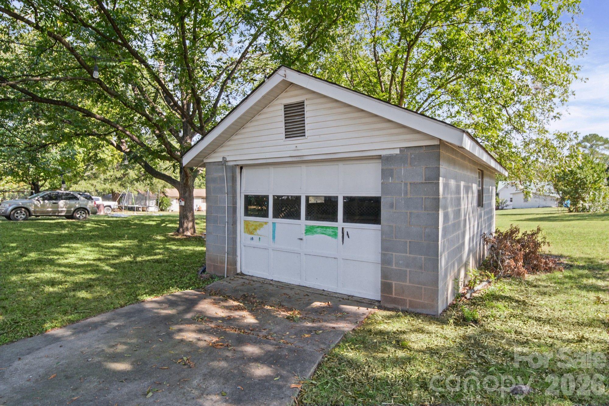 626 Austin Street Property Photo 24