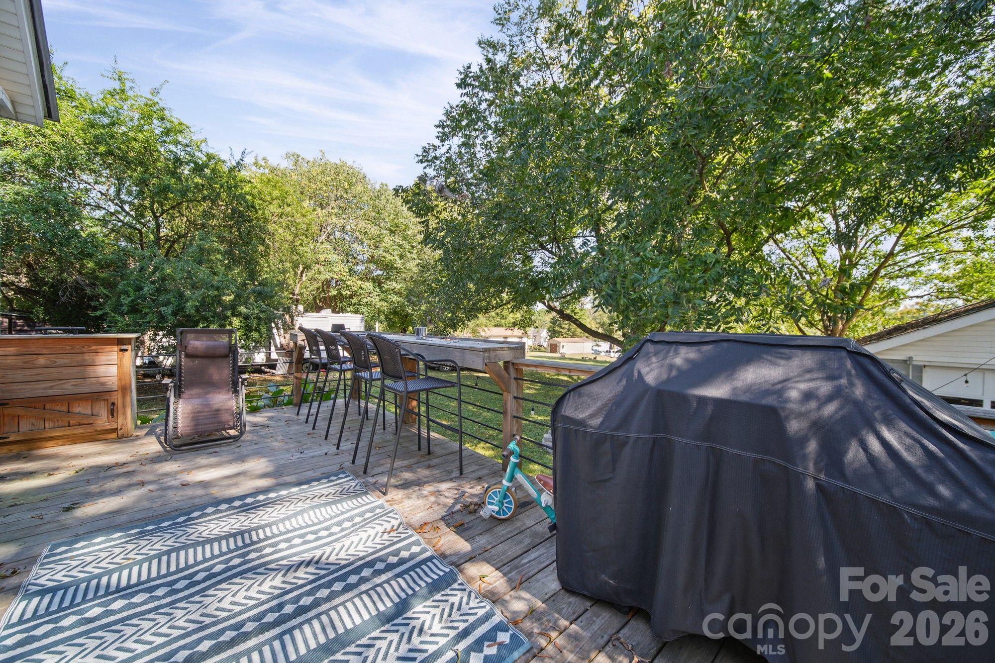626 Austin Street Property Photo 26