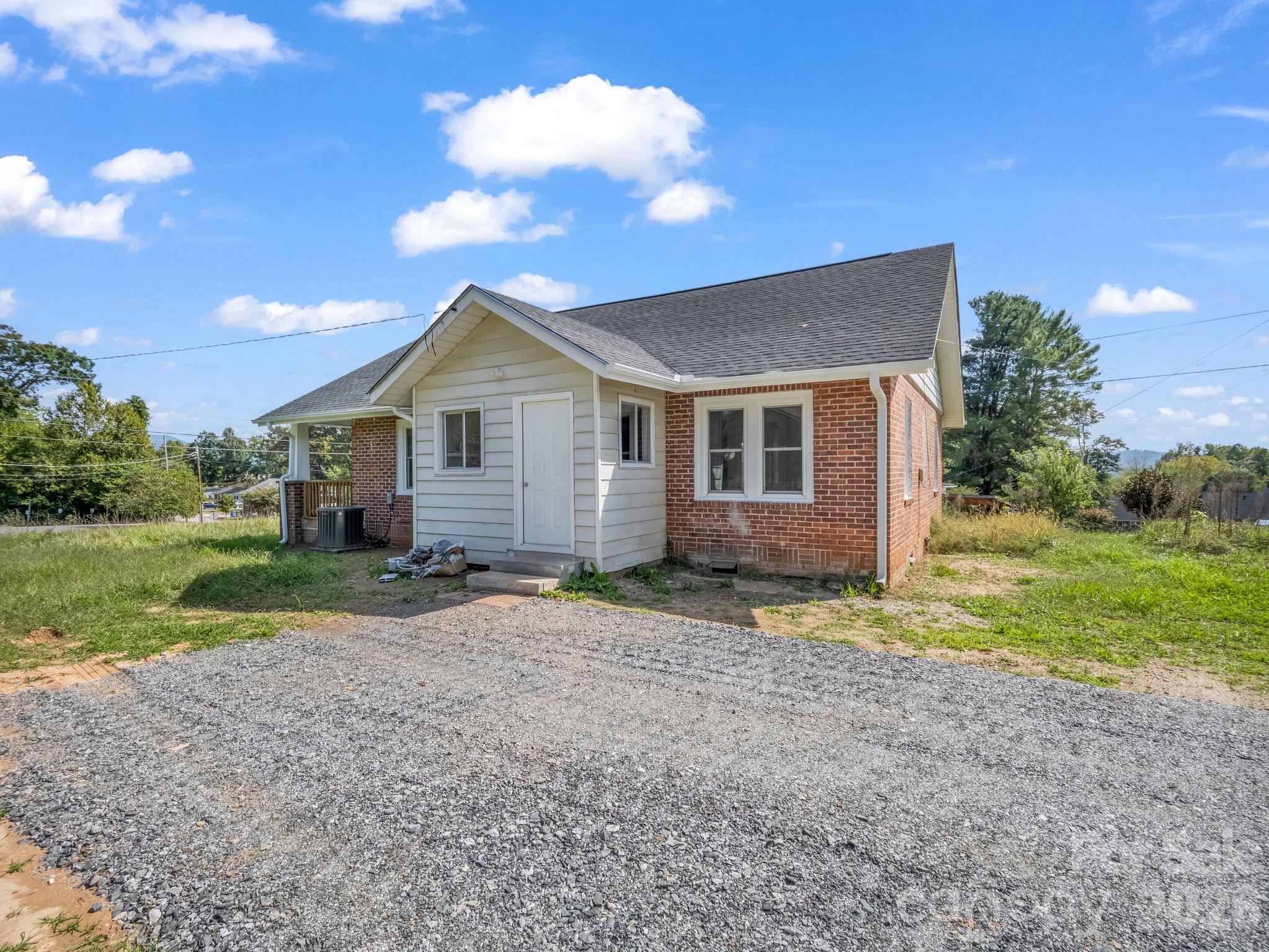2 Roberts Street Property Photo 12