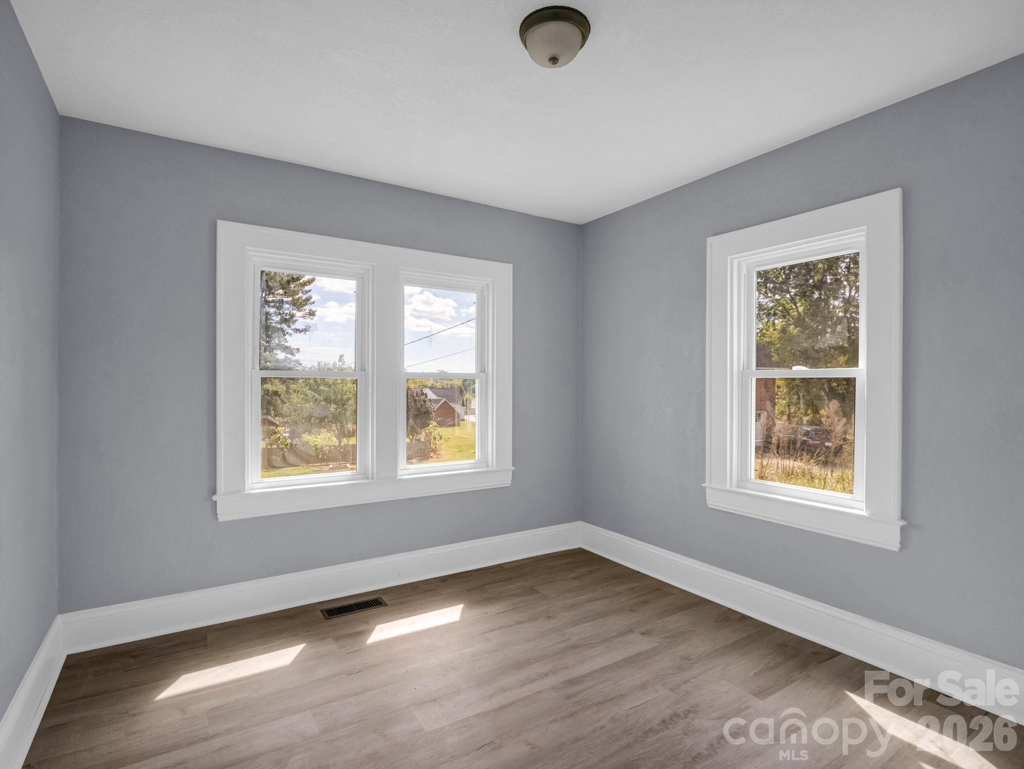 2 Roberts Street Property Photo 25