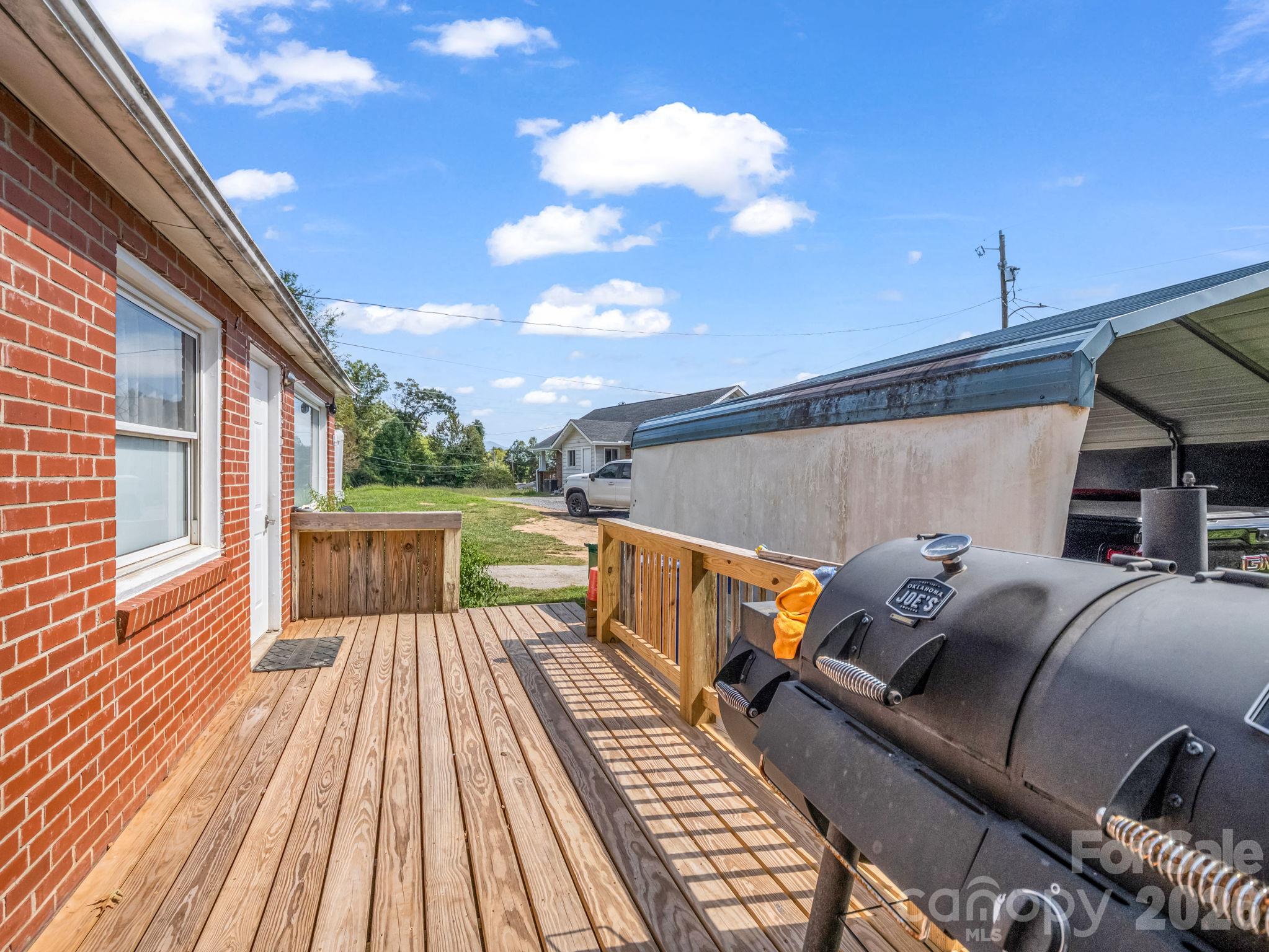 2 Roberts Street Property Photo 41