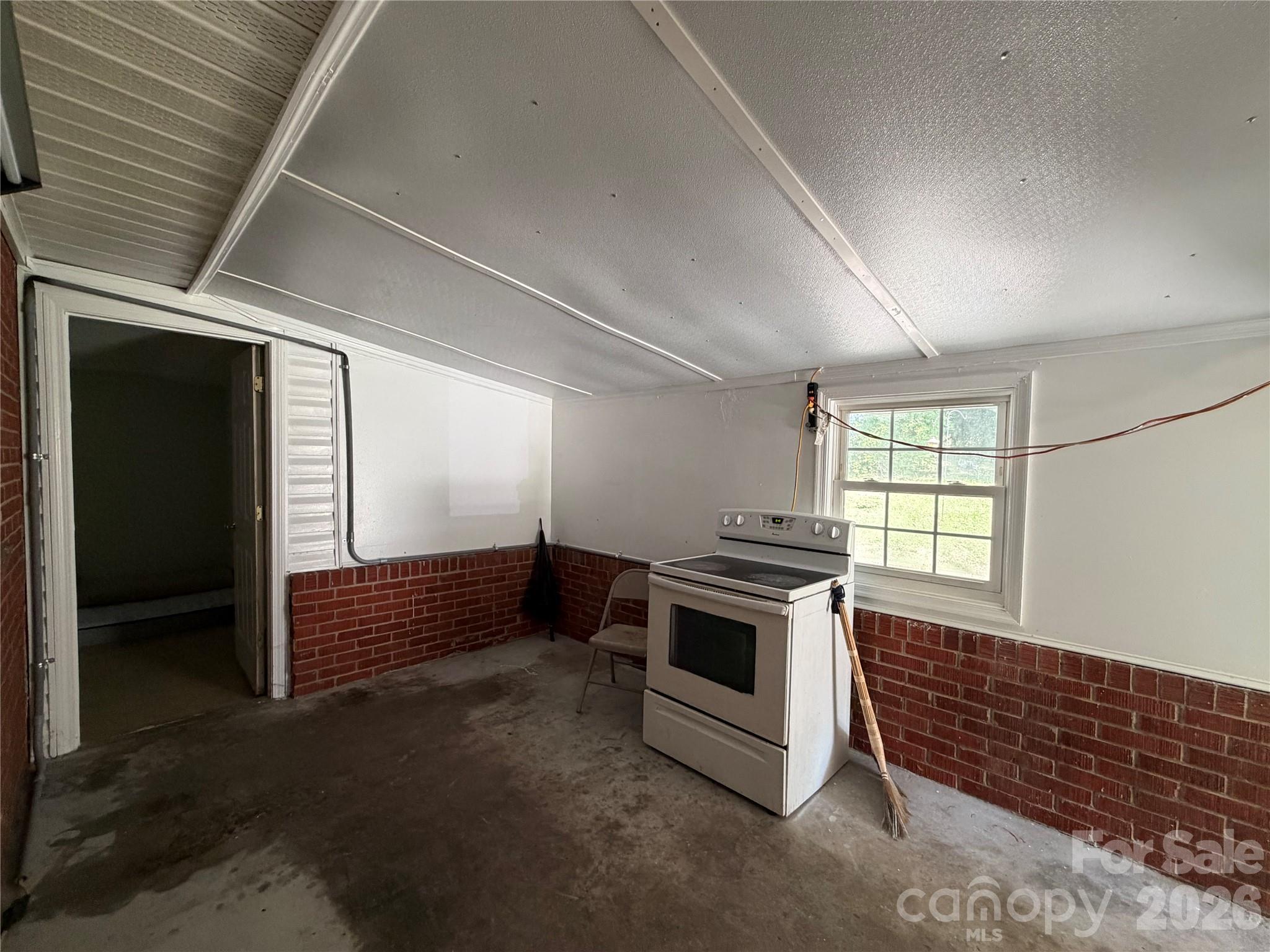 604 Willow Street Property Photo 16