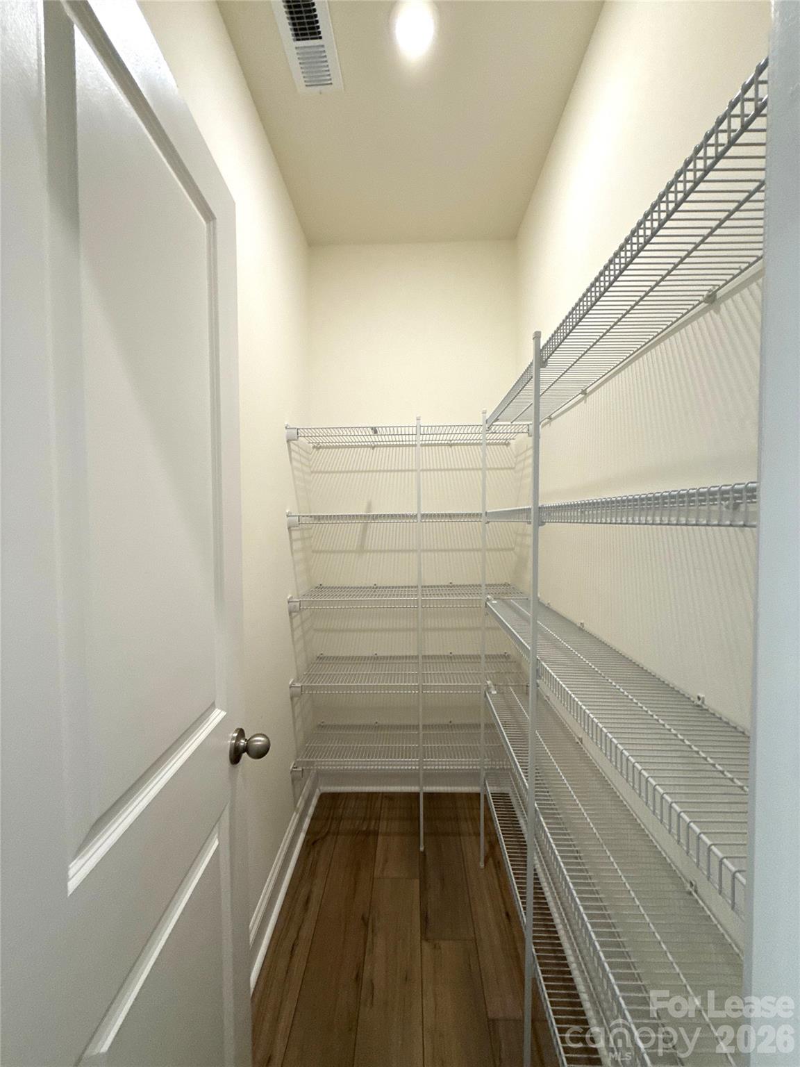 6032 Mariemont Circle Property Photo 7