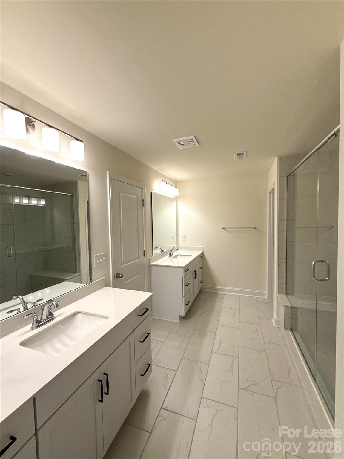 6032 Mariemont Circle Property Photo 10
