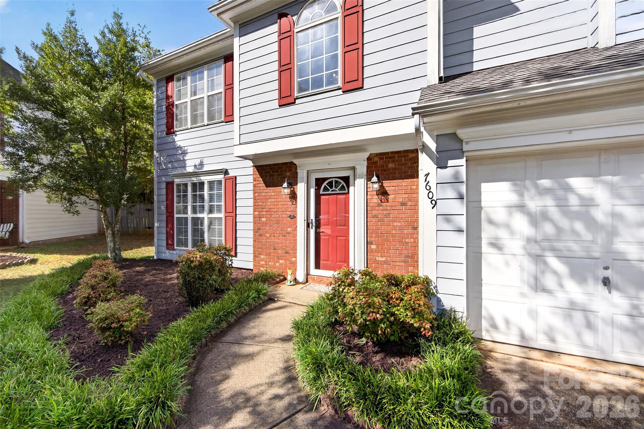 7609 Berrywood Circle Property Photo 4