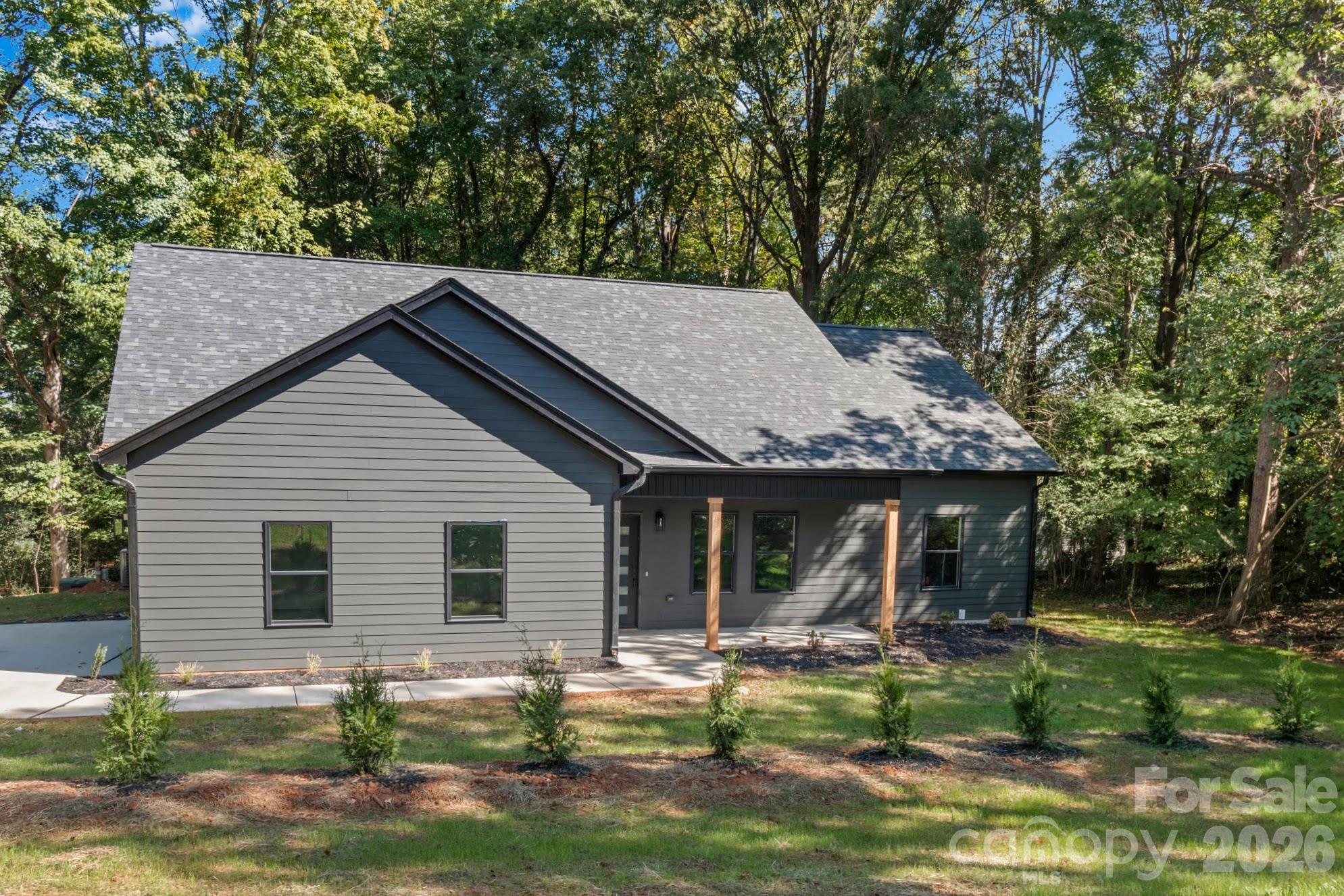 2309 Frederick Drive Property Photo 2