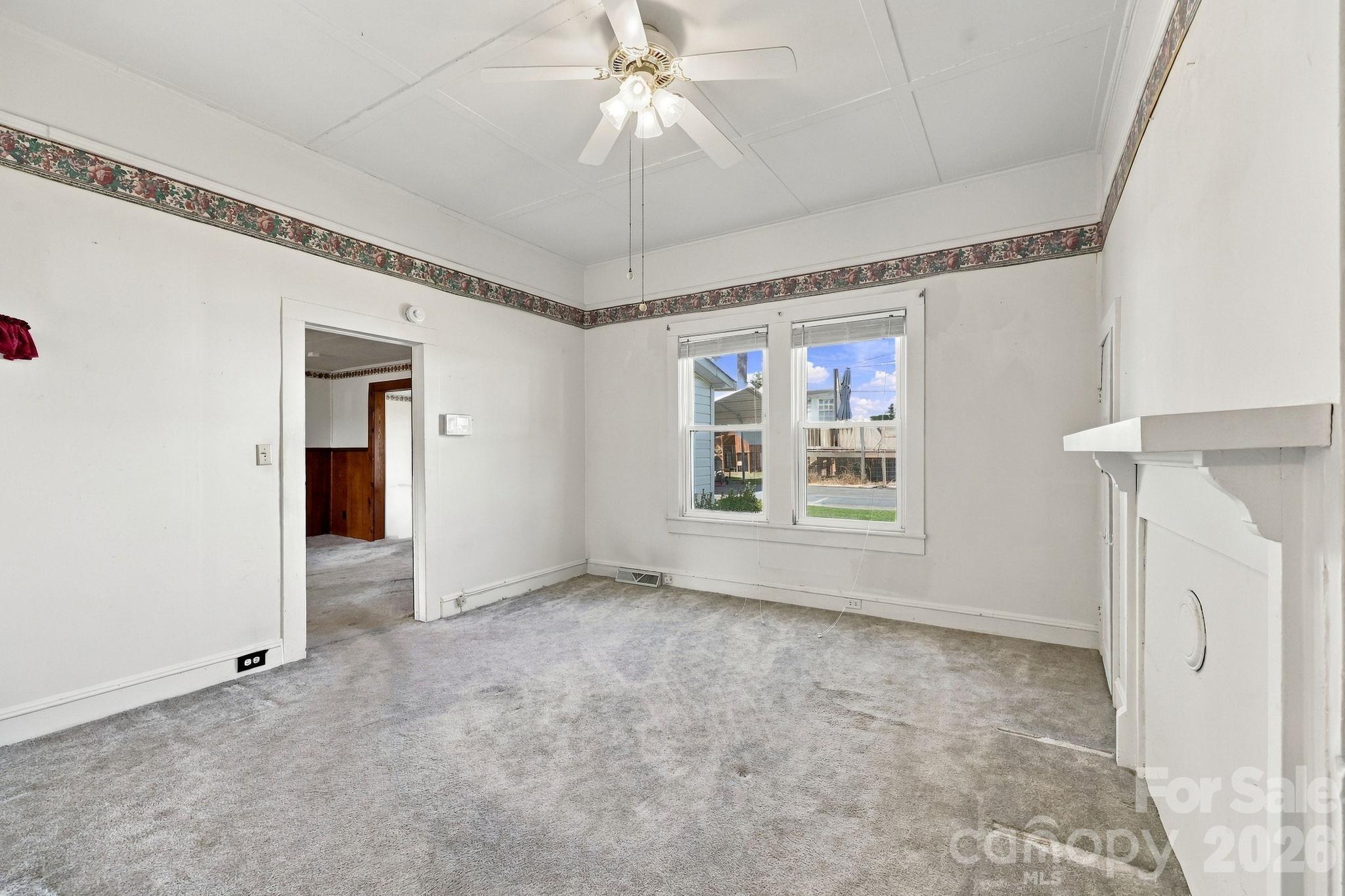 609 Poplar Avenue Property Photo 11