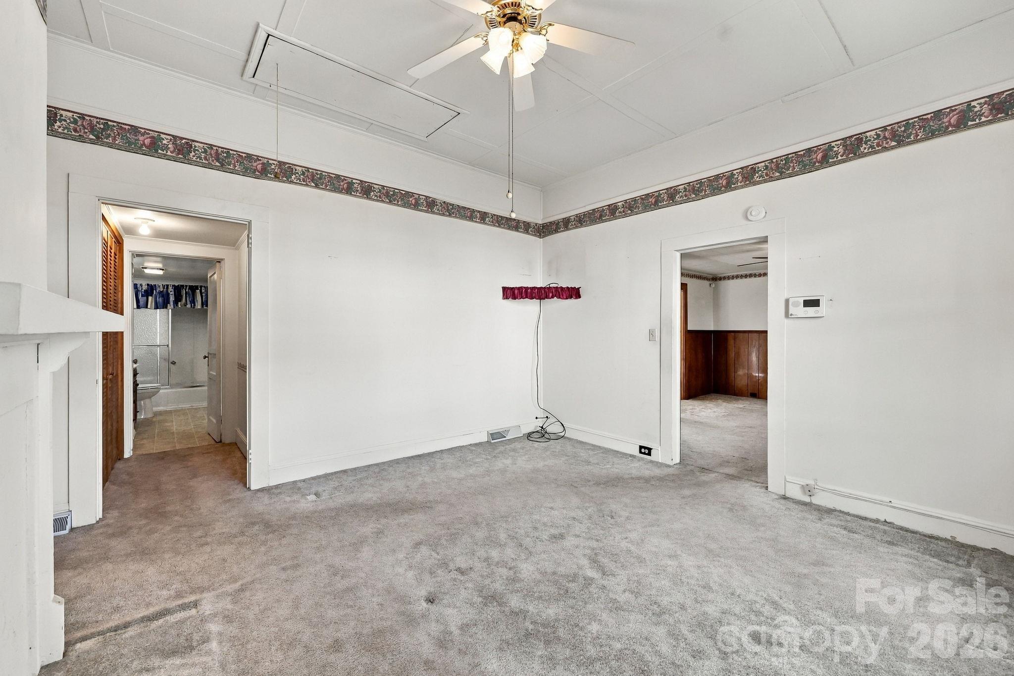 609 Poplar Avenue Property Photo 12