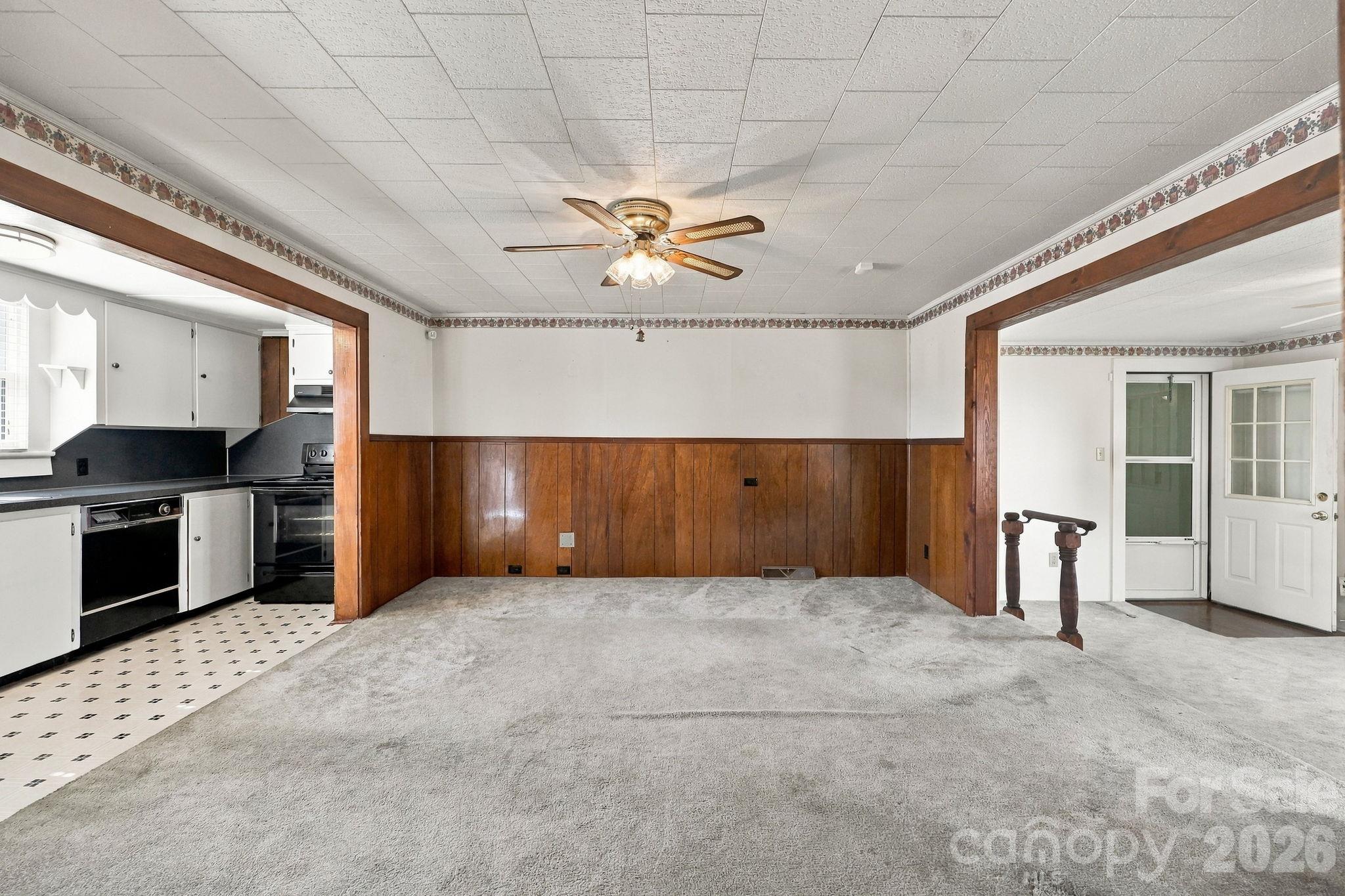 609 Poplar Avenue Property Photo 17