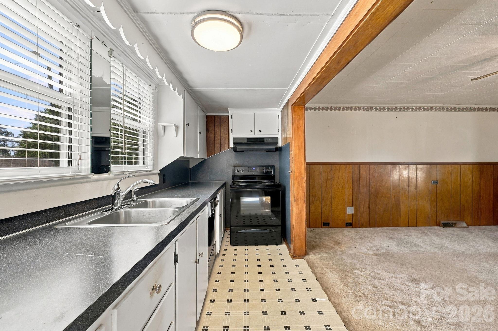 609 Poplar Avenue Property Photo 25