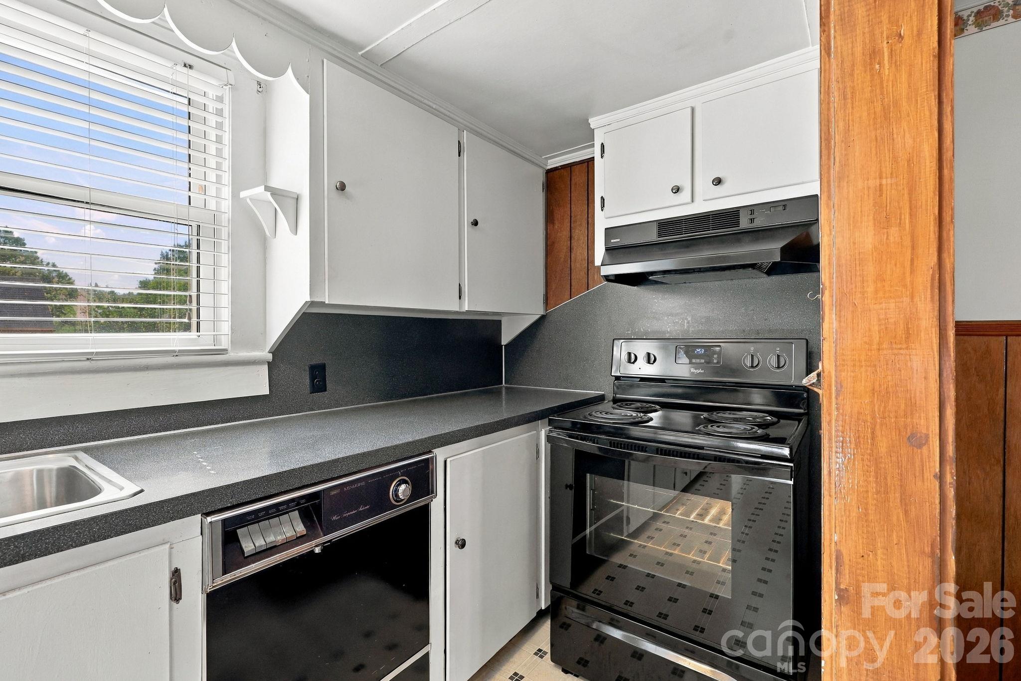 609 Poplar Avenue Property Photo 26