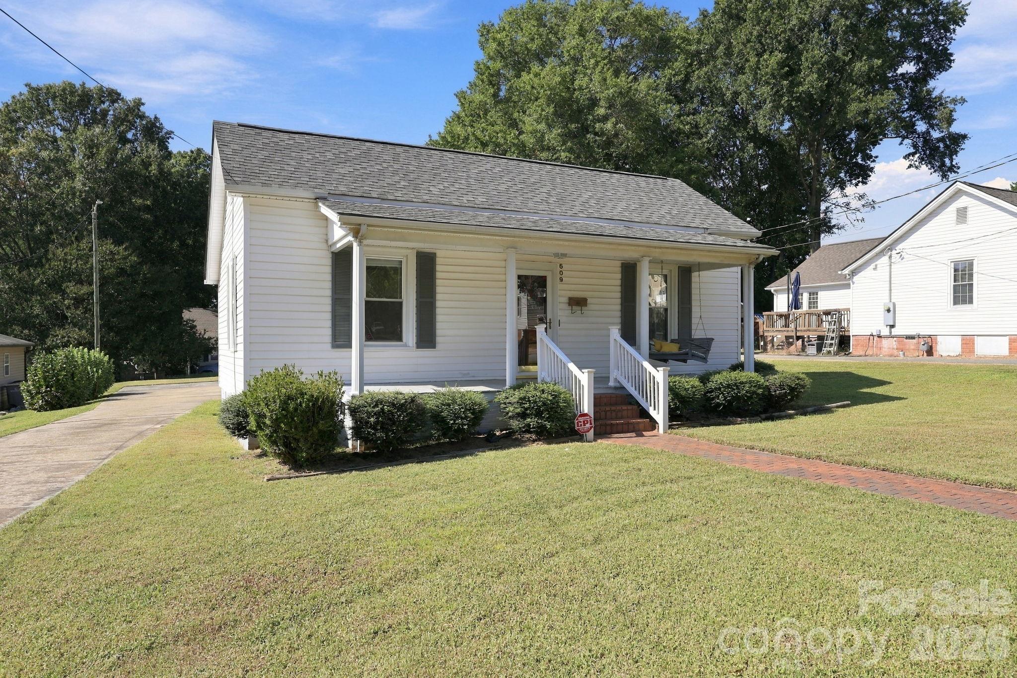 609 Poplar Avenue Property Photo 31