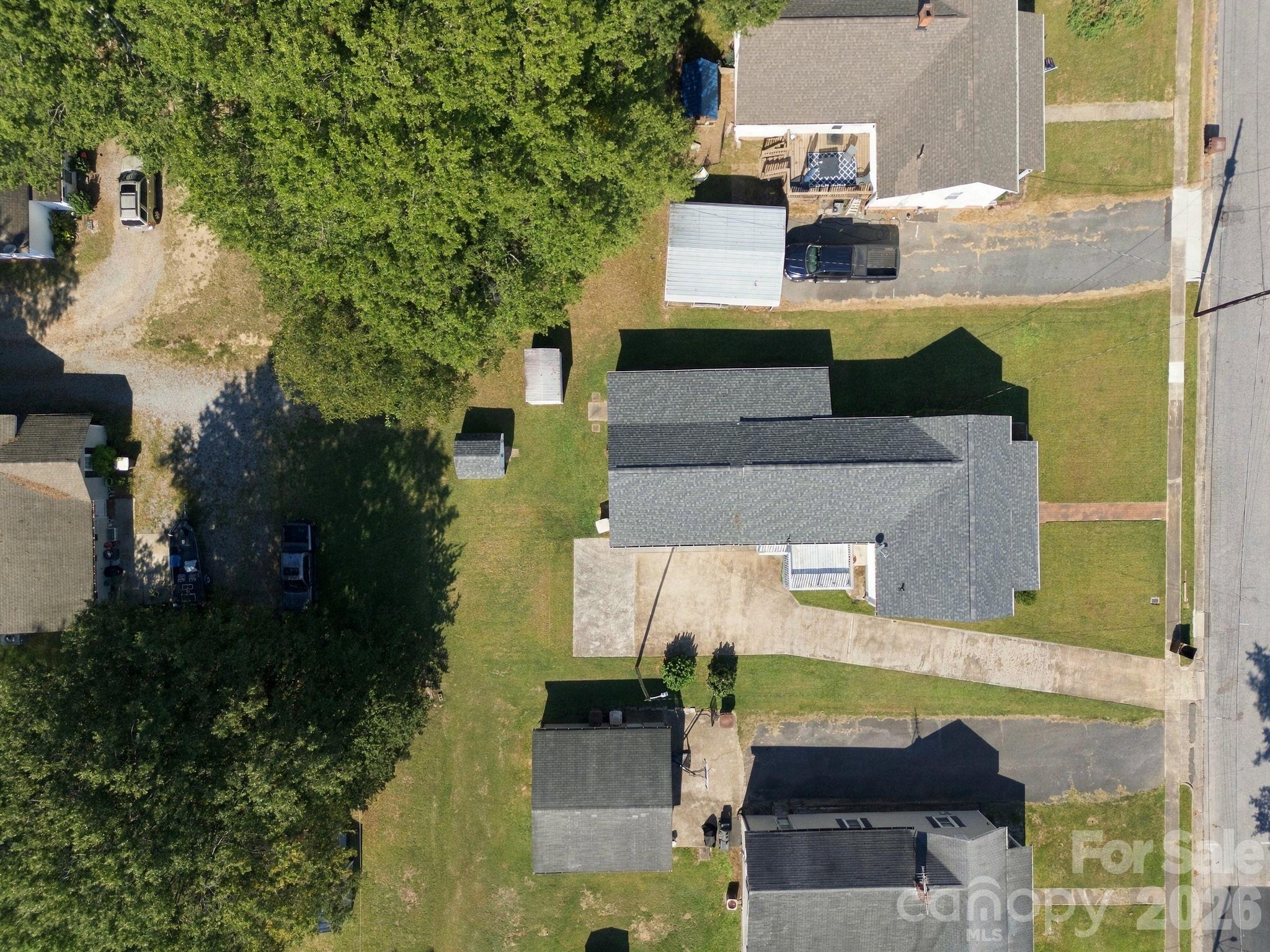 609 Poplar Avenue Property Photo 43