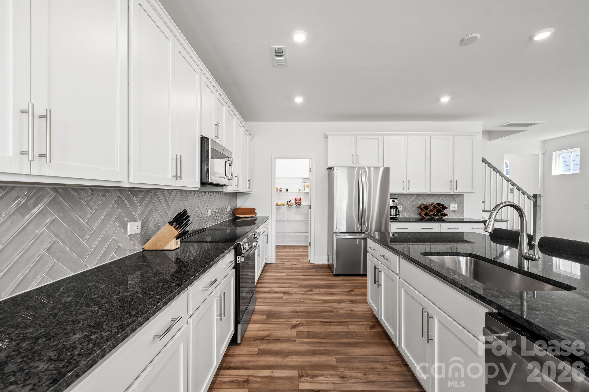 2950 Clyde Drive Property Photo 14