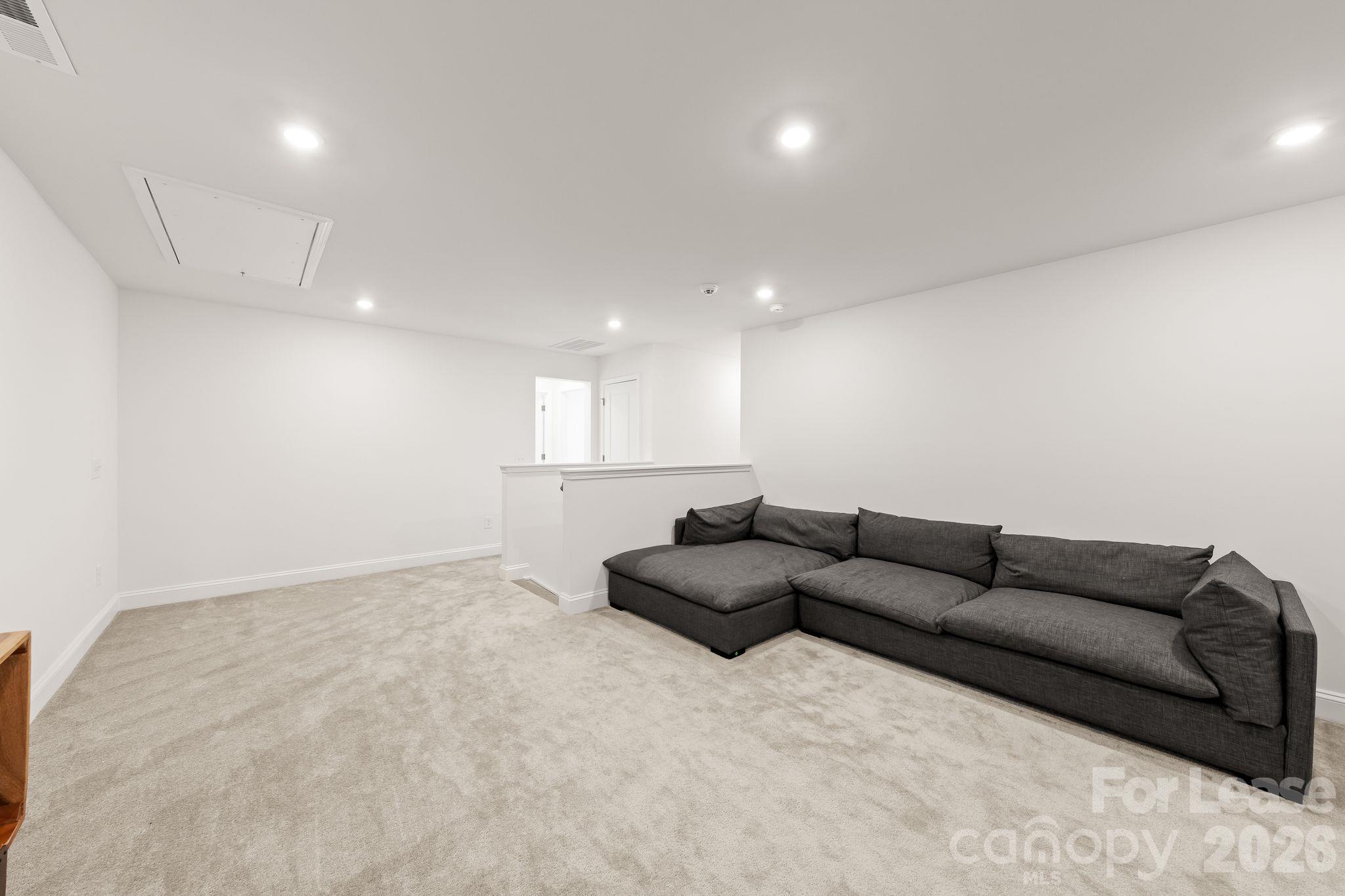 2950 Clyde Drive Property Photo 19