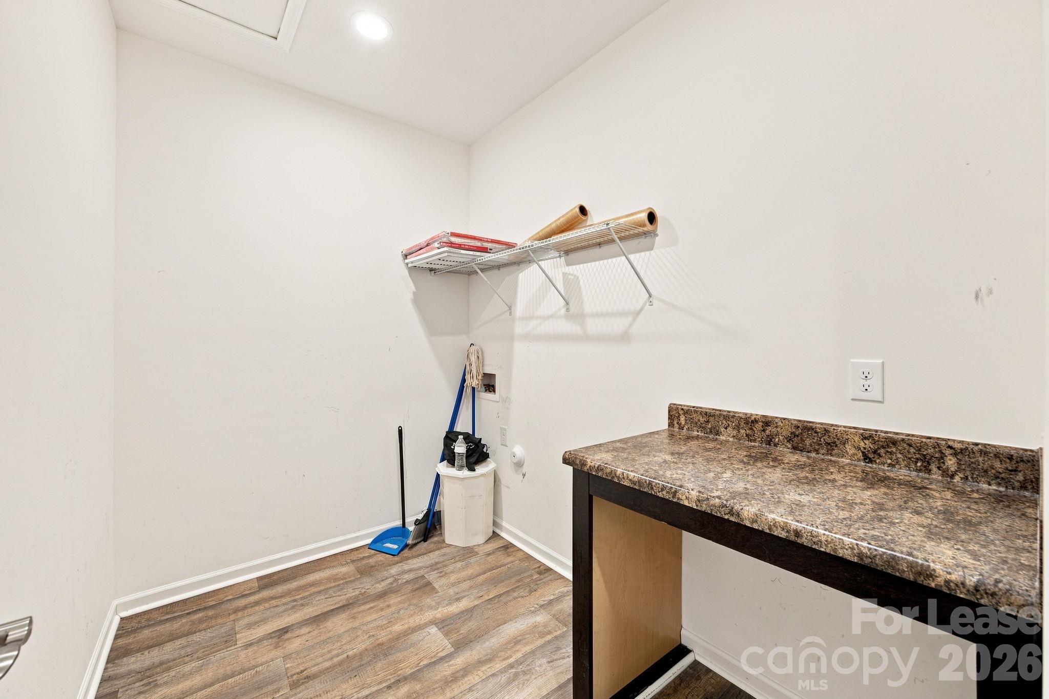 219 Canada Drive Property Photo 25