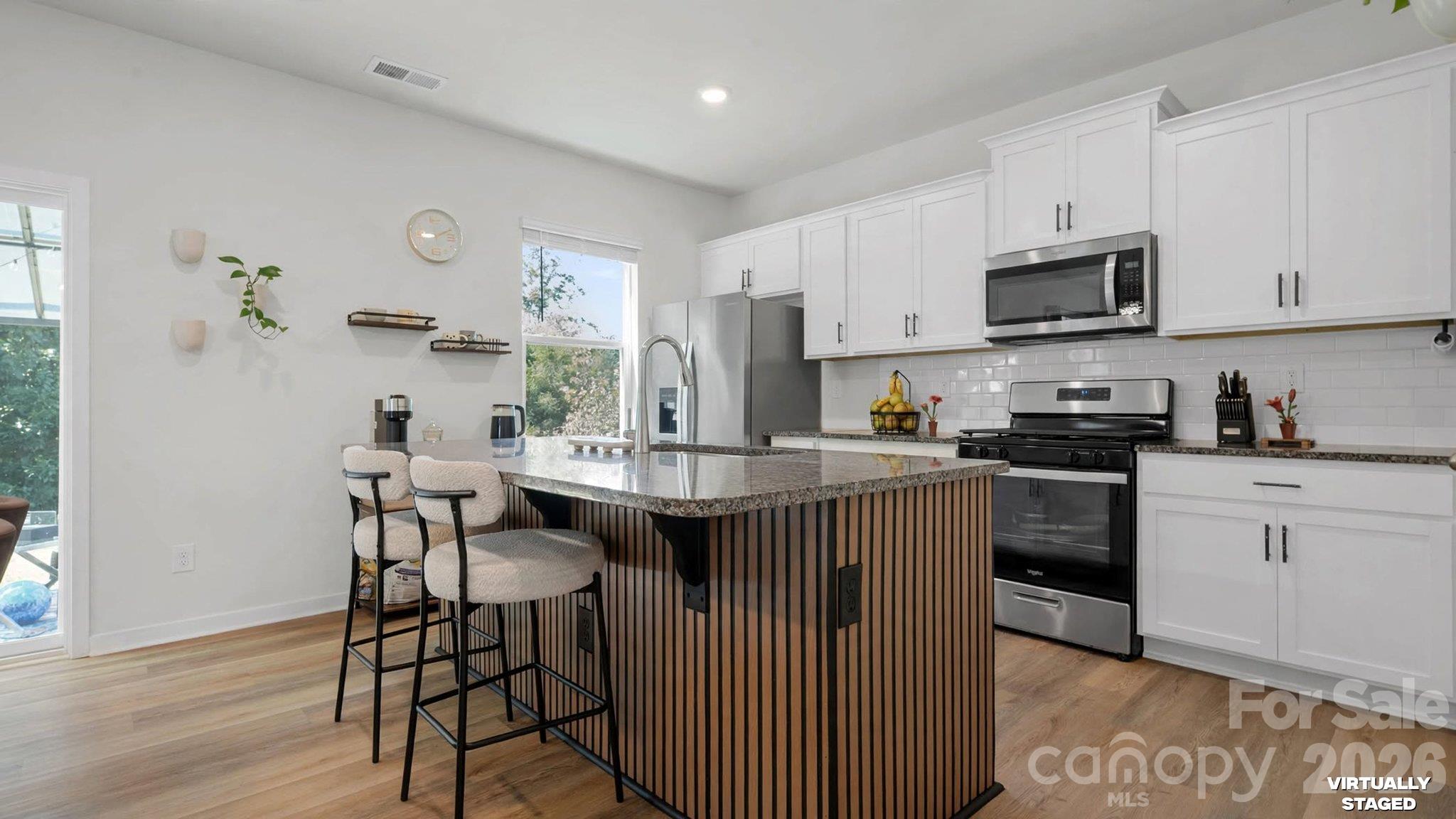 3450 Buck Court Property Photo 6